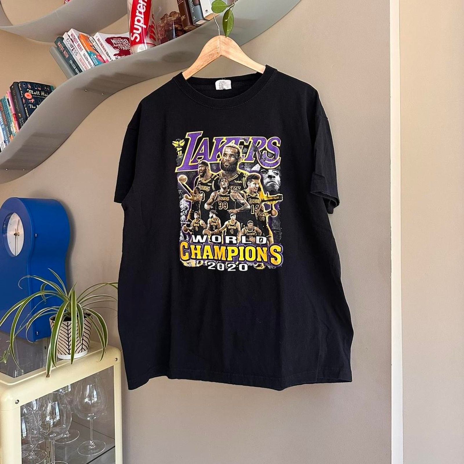 NBA × Vintage Vintage Y2K LeBron James Lakers Shirt Size US XL / EU 56 / 4 - 1 Thumbnail