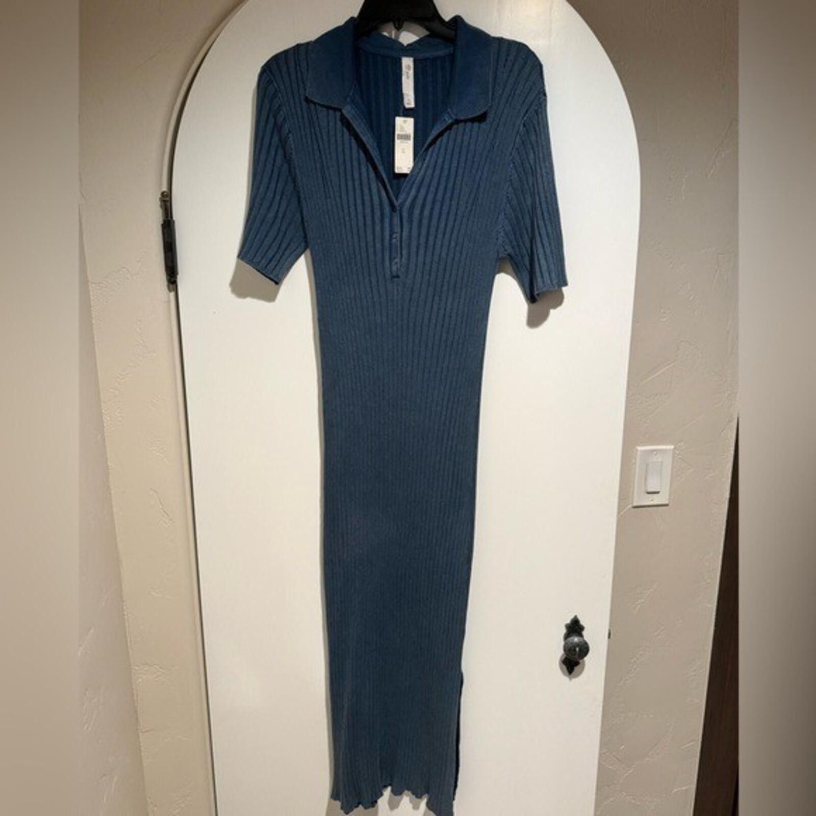 Other NWT Daily Practice Anthropologie Ribbed Blue Henley Maxi XL Size XL / US 12-14 / IT 48-50 - 1 Thumbnail