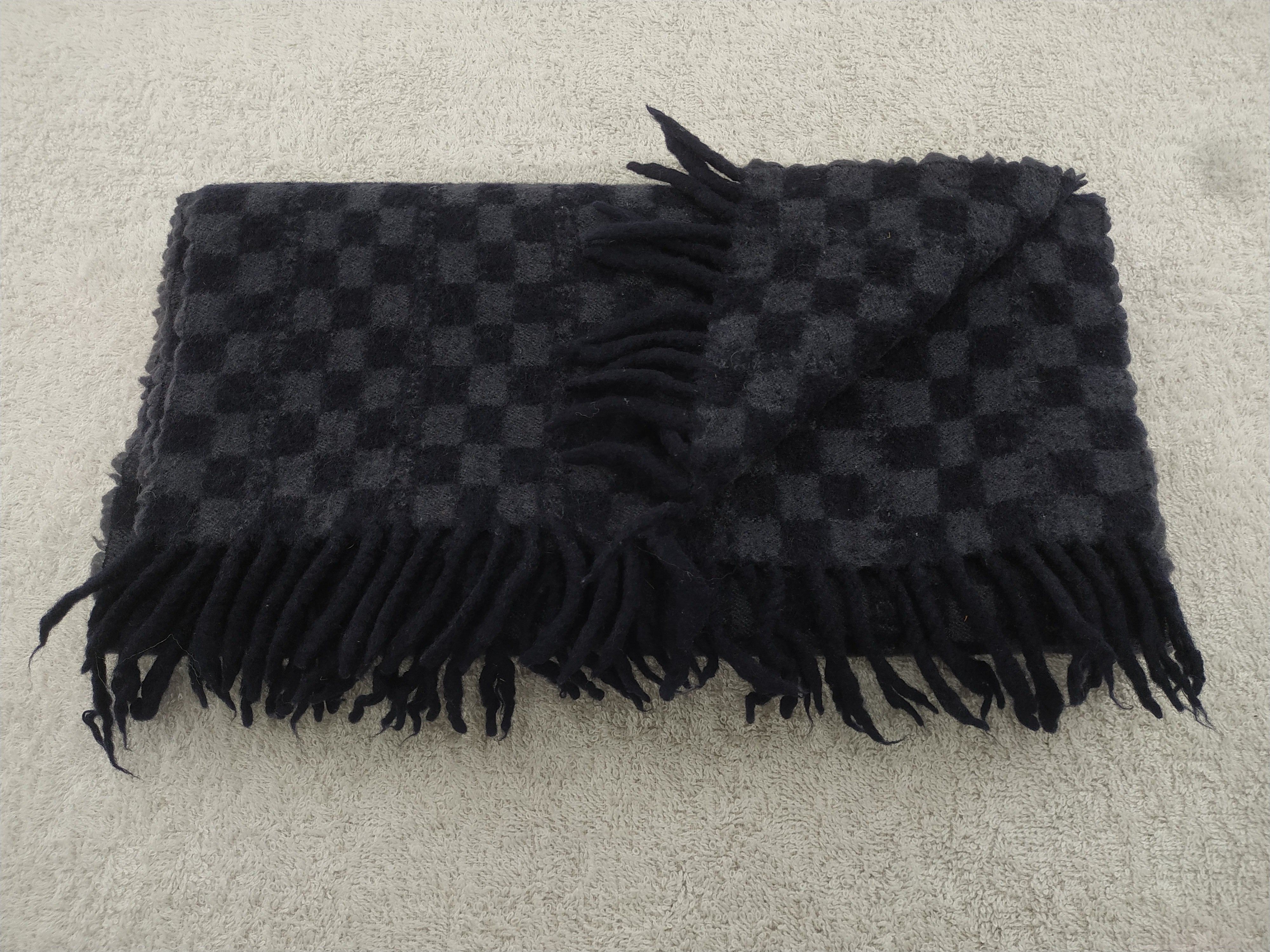 Vintage Fendi Scarf / Muffler / Neckwear Size ONE SIZE - 4 Thumbnail
