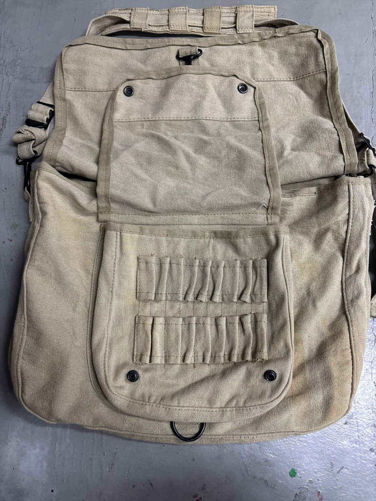 Vintage Vintage Military Bag Multi Pocket Biohazard Messenger Size ONE SIZE - 2 Thumbnail