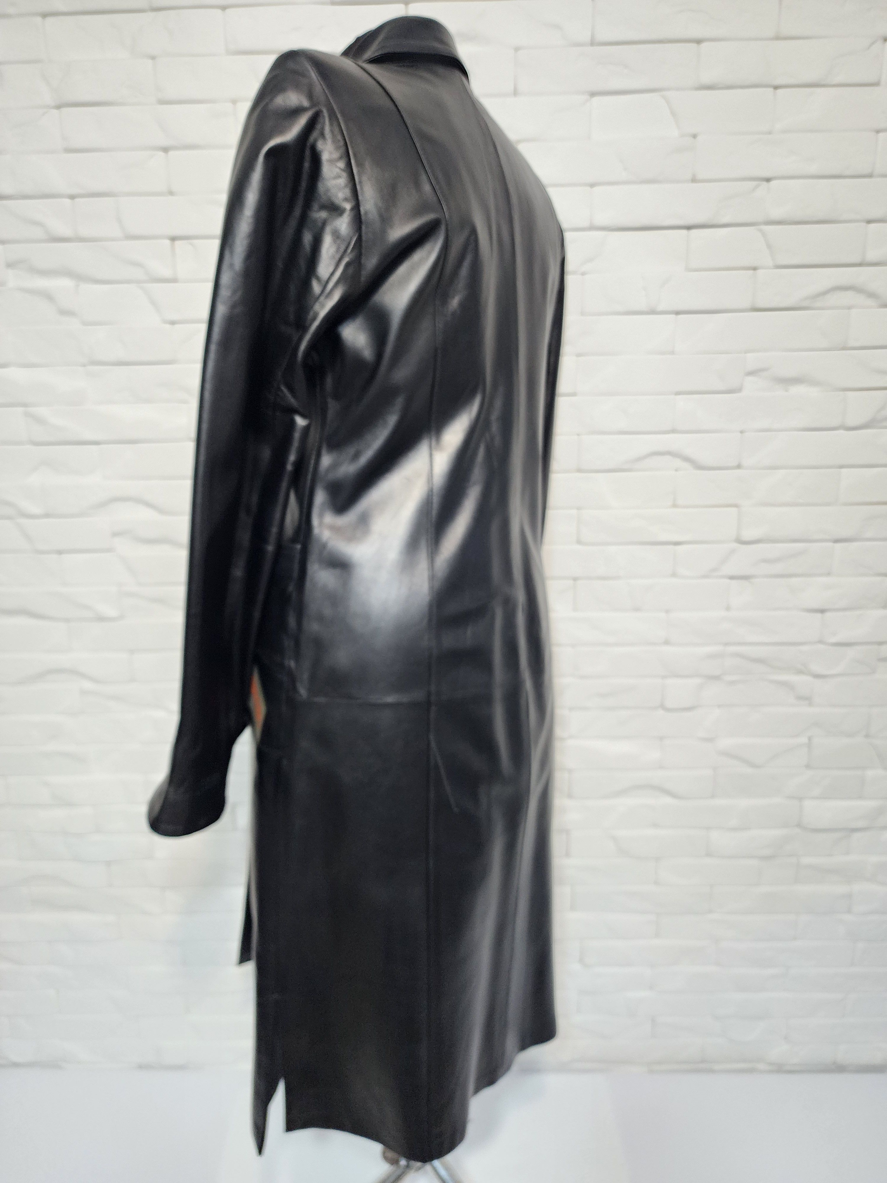 Designer Black Genuine Leather Long Jacket: Elegant Women's Coat Size M / US 6-8 / IT 42-44 - 6 Thumbnail