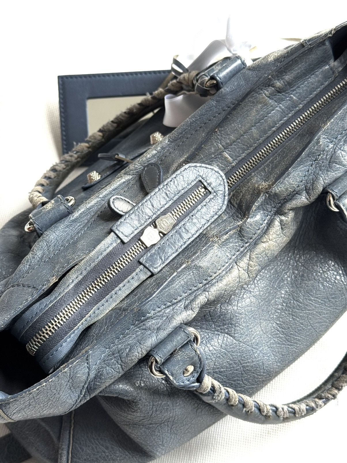 Balenciaga Vintage Balenciaga City Bag Distressed Leather Handbag Size ONE SIZE - 10 Thumbnail