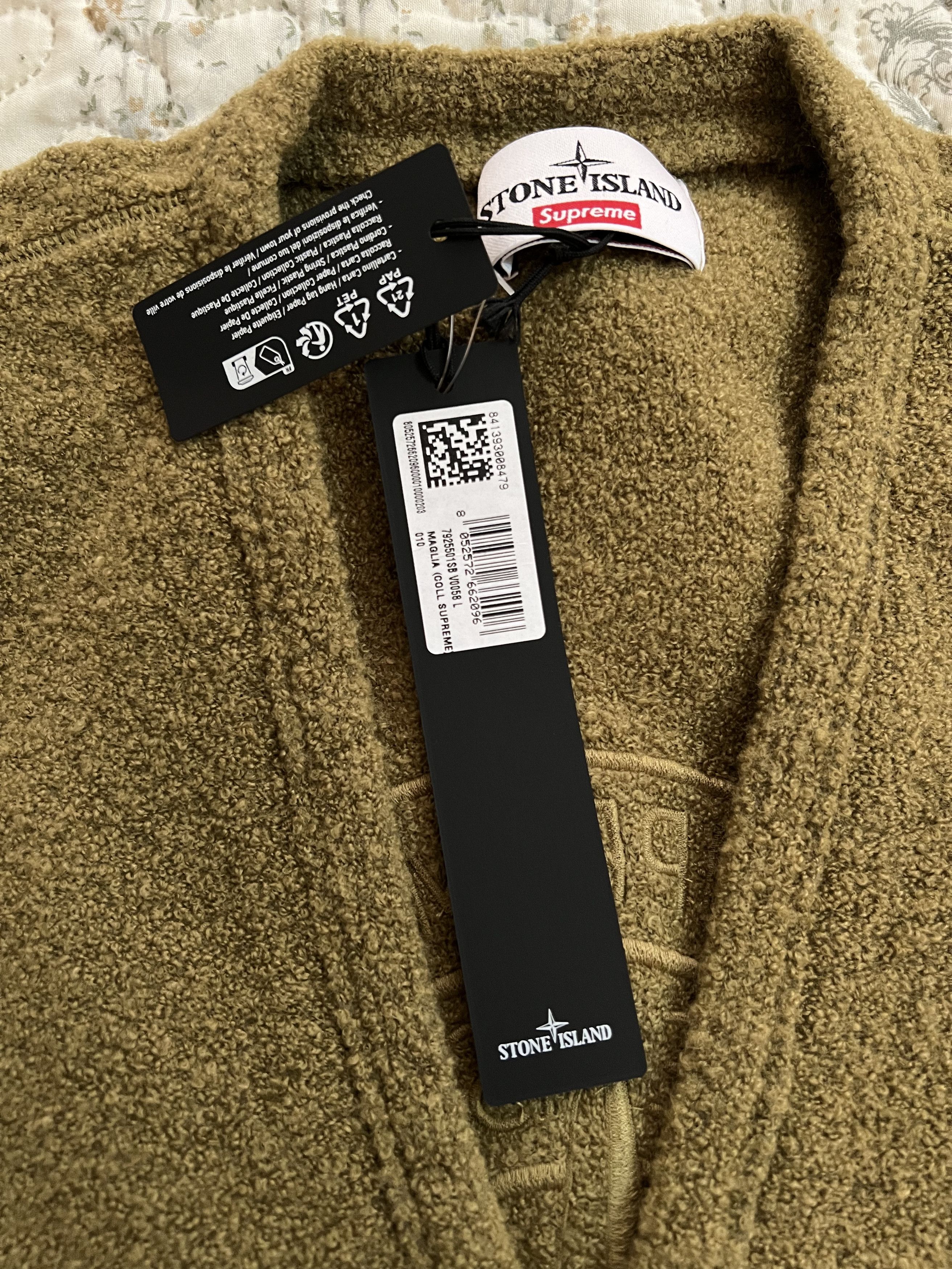 Supreme Stone Island Bouclé Cardigan olive M