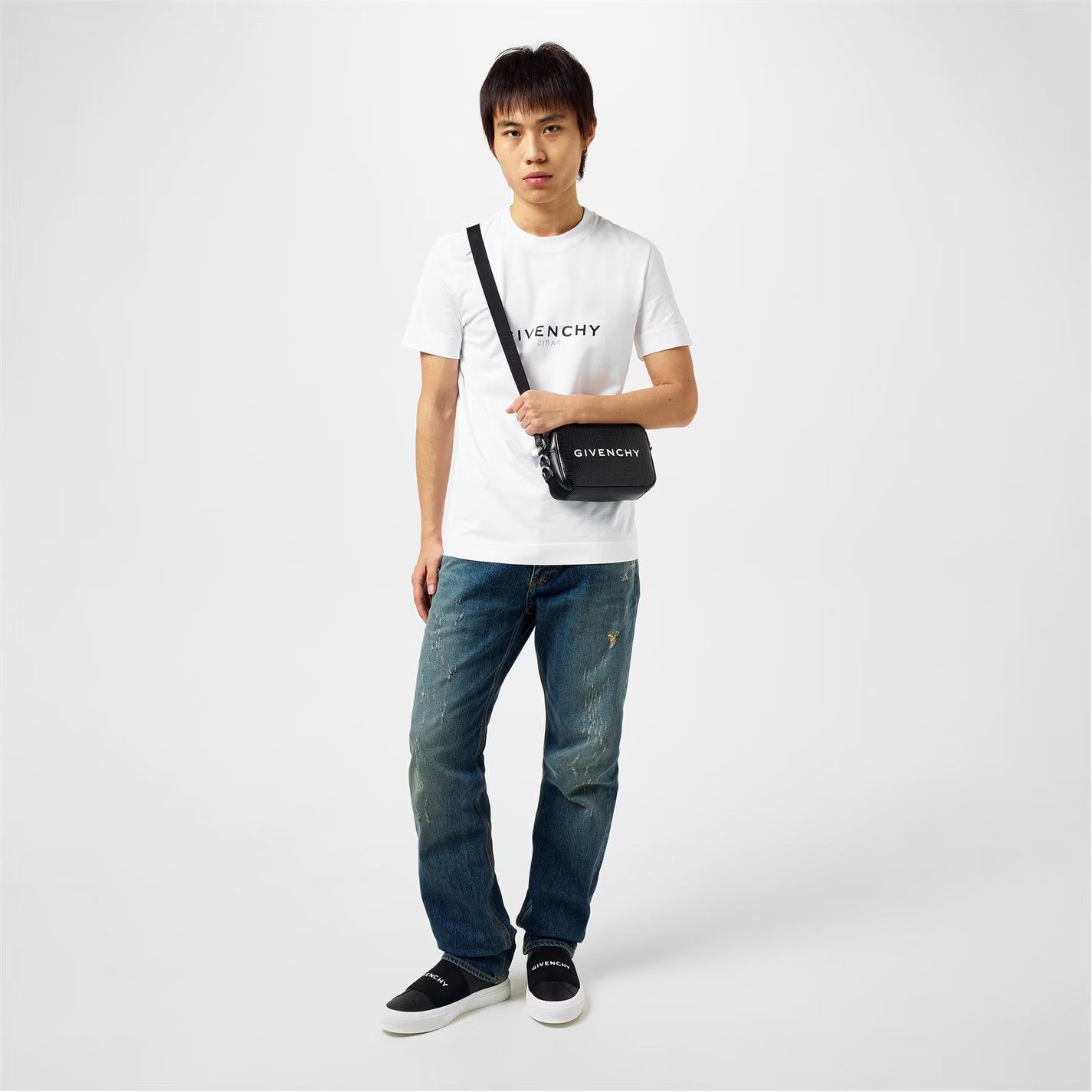 Givenchy o1g2r1mq0426 Size: OS / G-Essentials Camera Bag in Black Size ONE SIZE - 3 Thumbnail