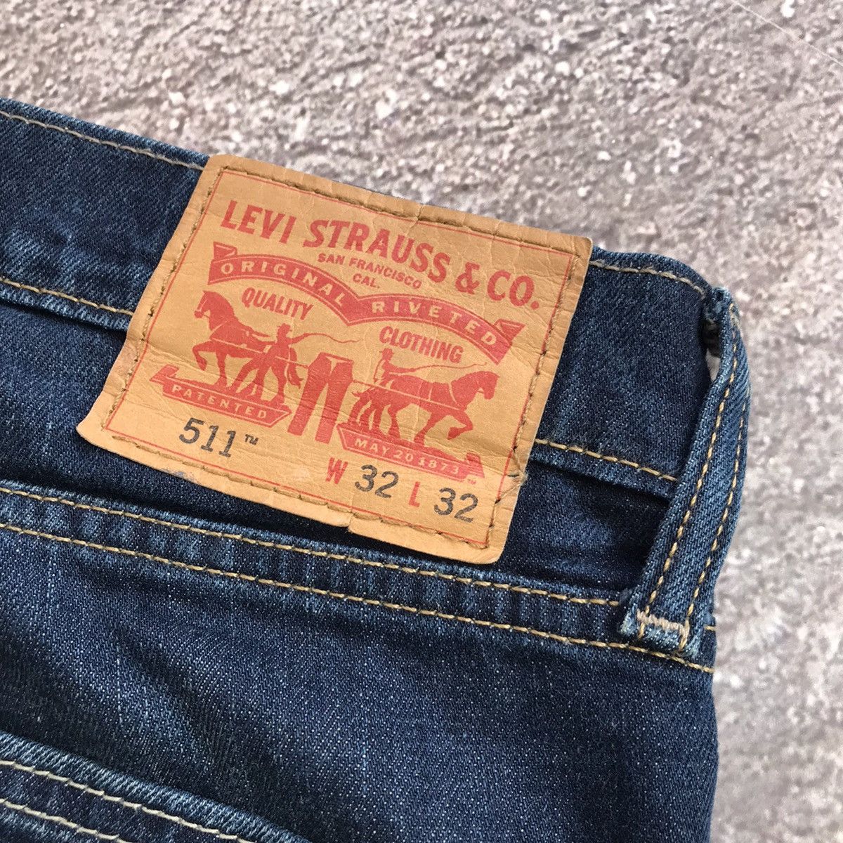 Vintage Vintage Levis Y2K Relaxed Denim Shorts Streetwear Logo 32 Size US 32 / EU 48 - 5 Thumbnail