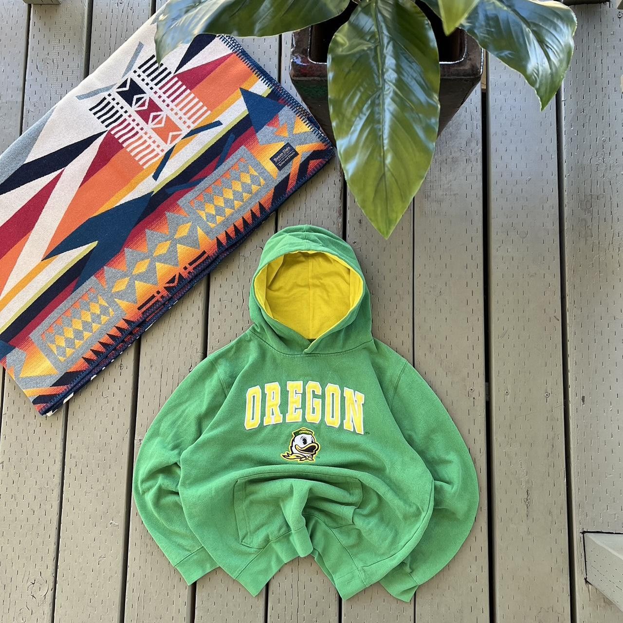 Vintage Vintage 90s Oregon Ducks Donald Duck Crewneck Sweatshirt Size US S / EU 44-46 / 1 - 4 Thumbnail