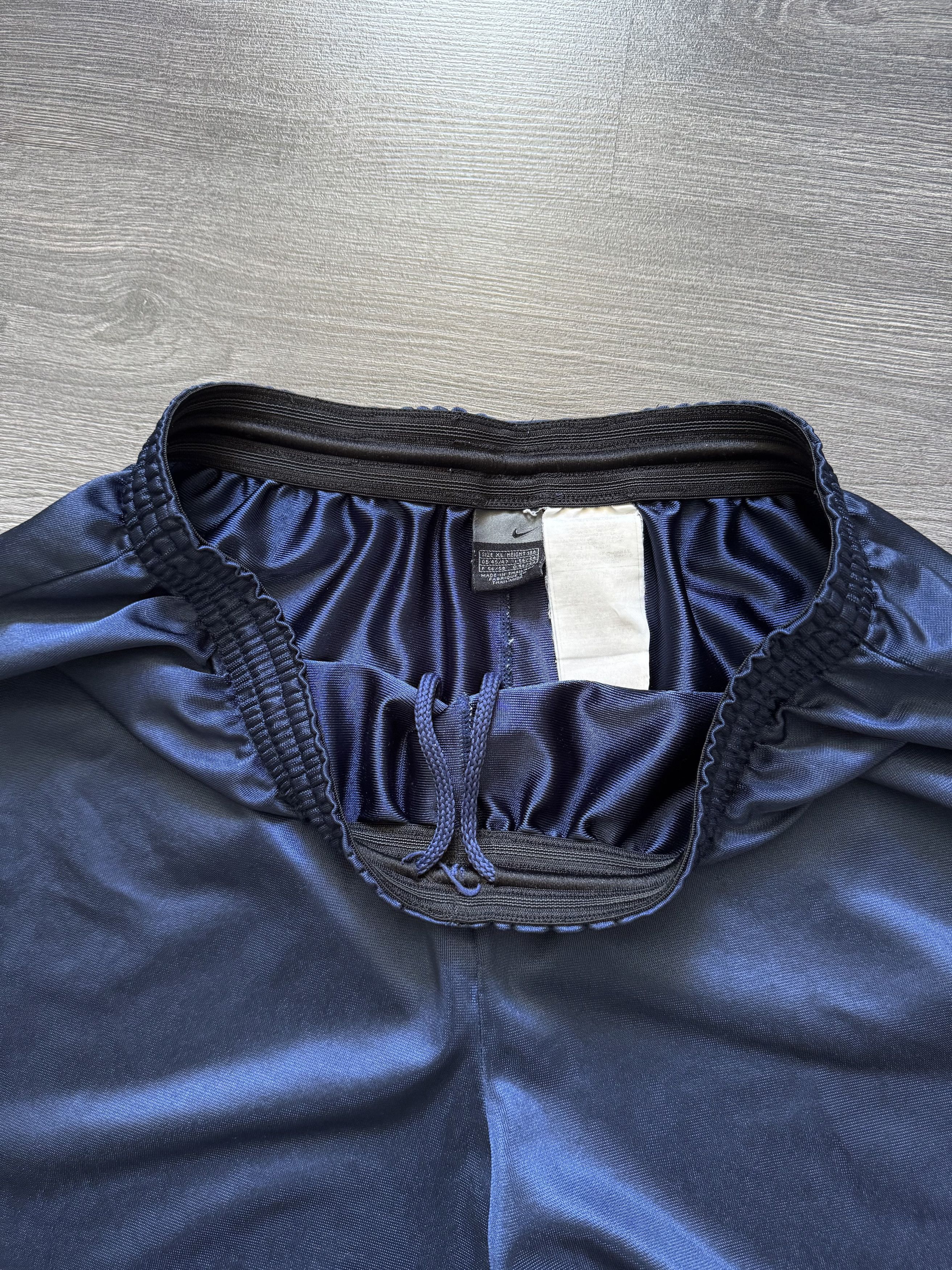 Nike Vintage y2k Nike Shorts Size US 36 / EU 52 - 5 Thumbnail