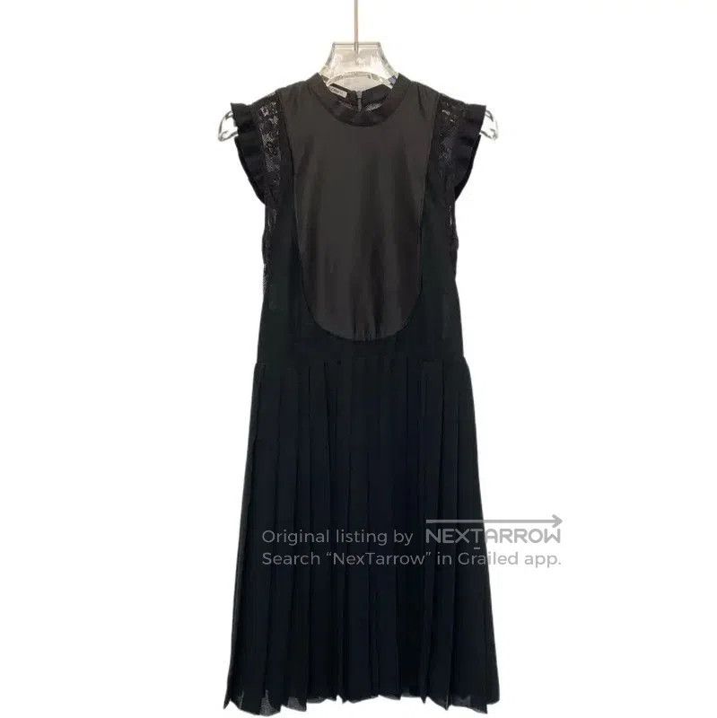 Miu Miu Miu Miu Pleated Black Dress with Embroidery . Size S / US 4 / IT 40 - 1 Thumbnail