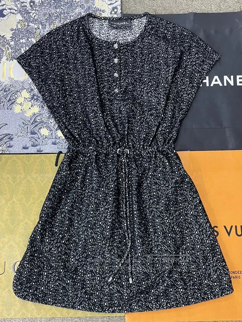 Chanel Chanel 25M black full logo printed drawstring dress Size XXS / US 00 / IT 34 - 1 Thumbnail