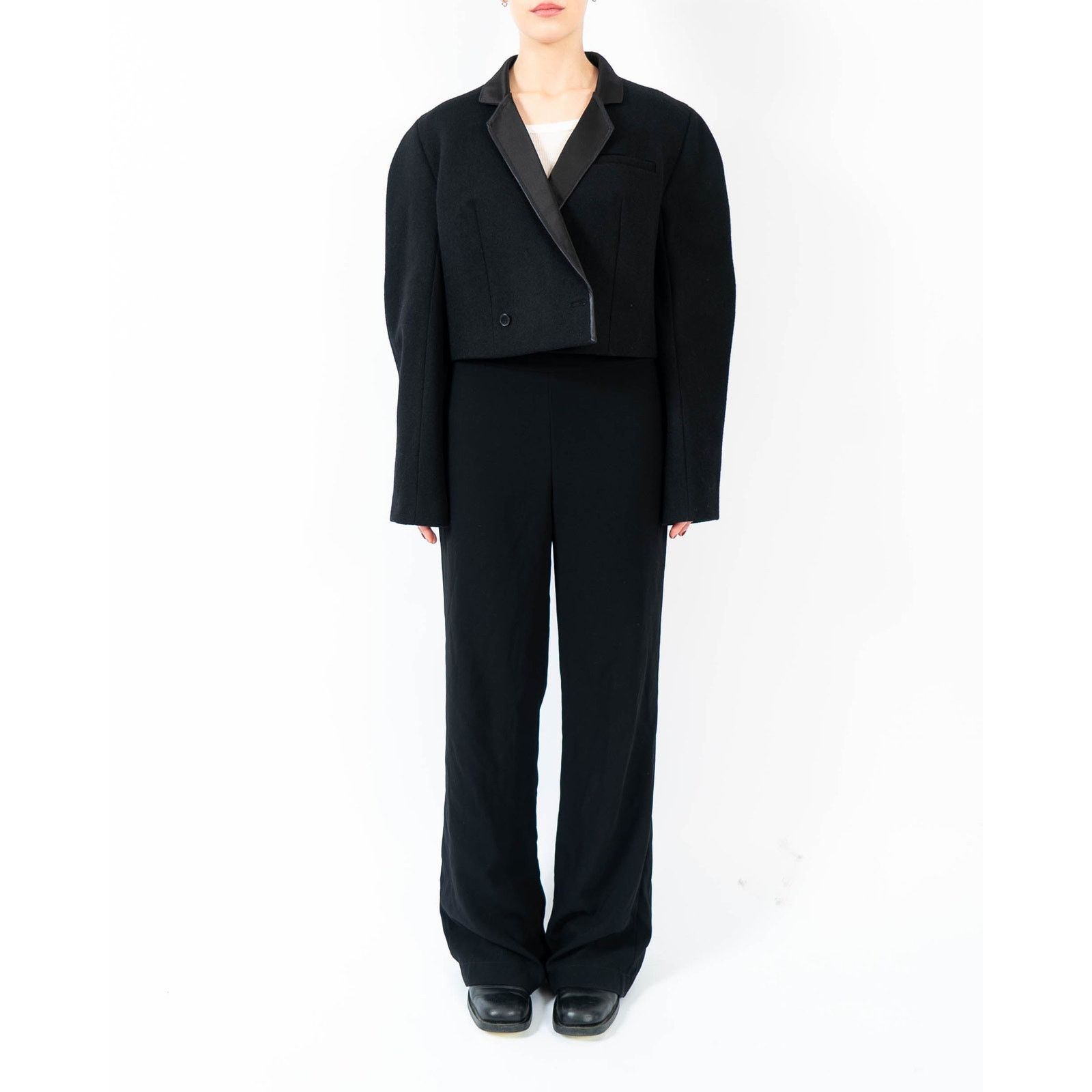 Haider Ackermann FW19 Cropped Overcoat in Black Wool with Silk Satin Collar Size S / US 4 / IT 40 - 2 Thumbnail