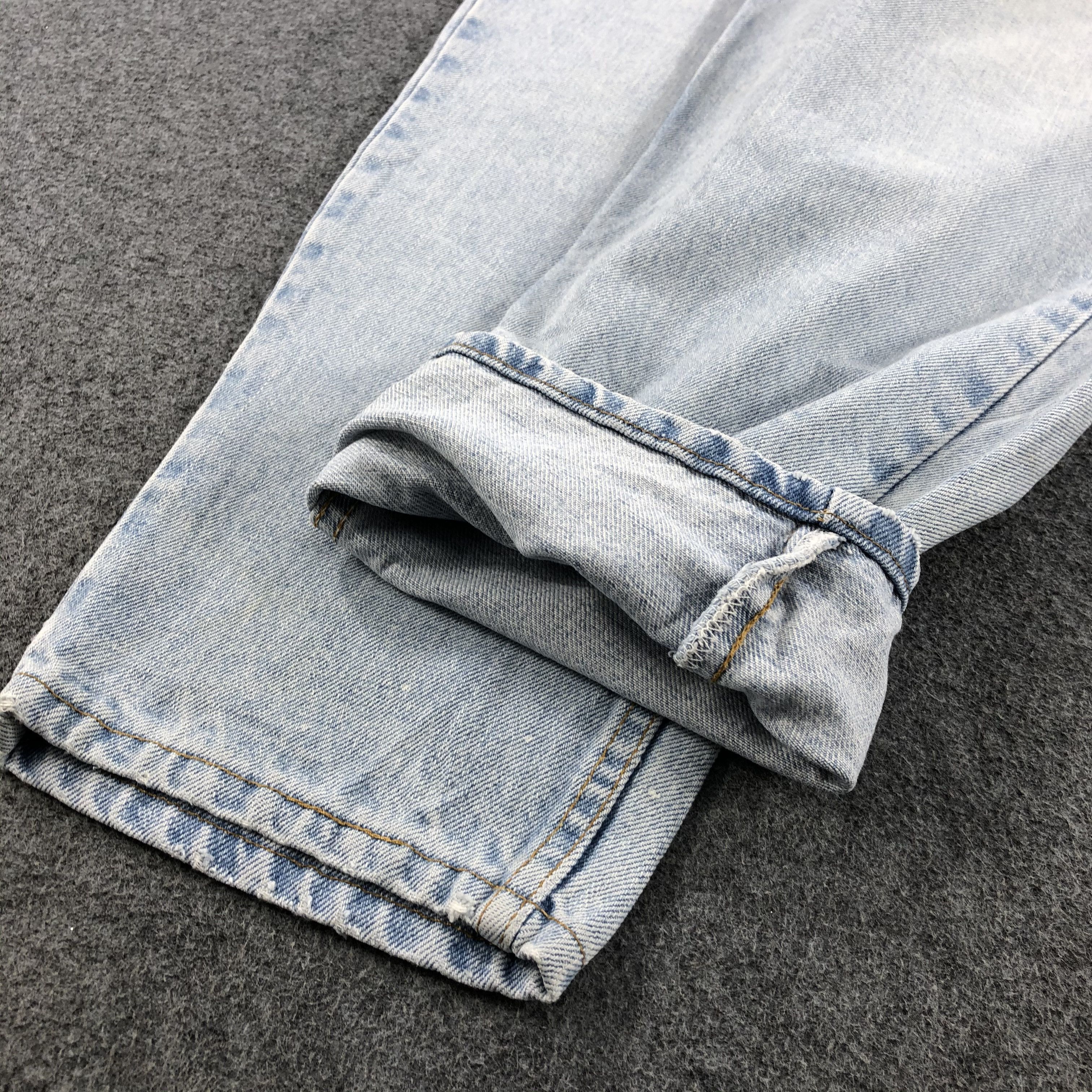 Levi's × Vintage 90s Vintage Light Wash Levis 560 Jeans-JM1759 Size US 36 / EU 52 - 6 Thumbnail