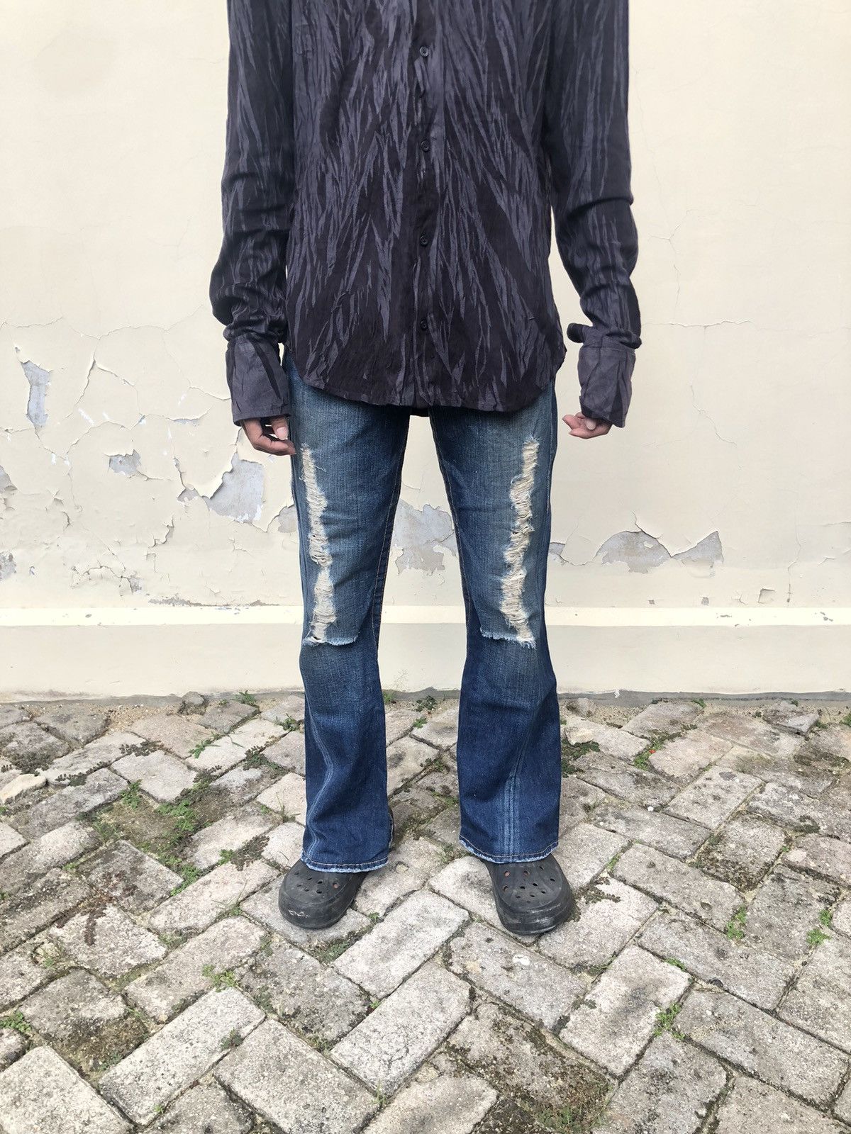 True Religion True Religion Flared Distressed Bootcut Jeans Size US 28 / EU 44 - 2 Thumbnail