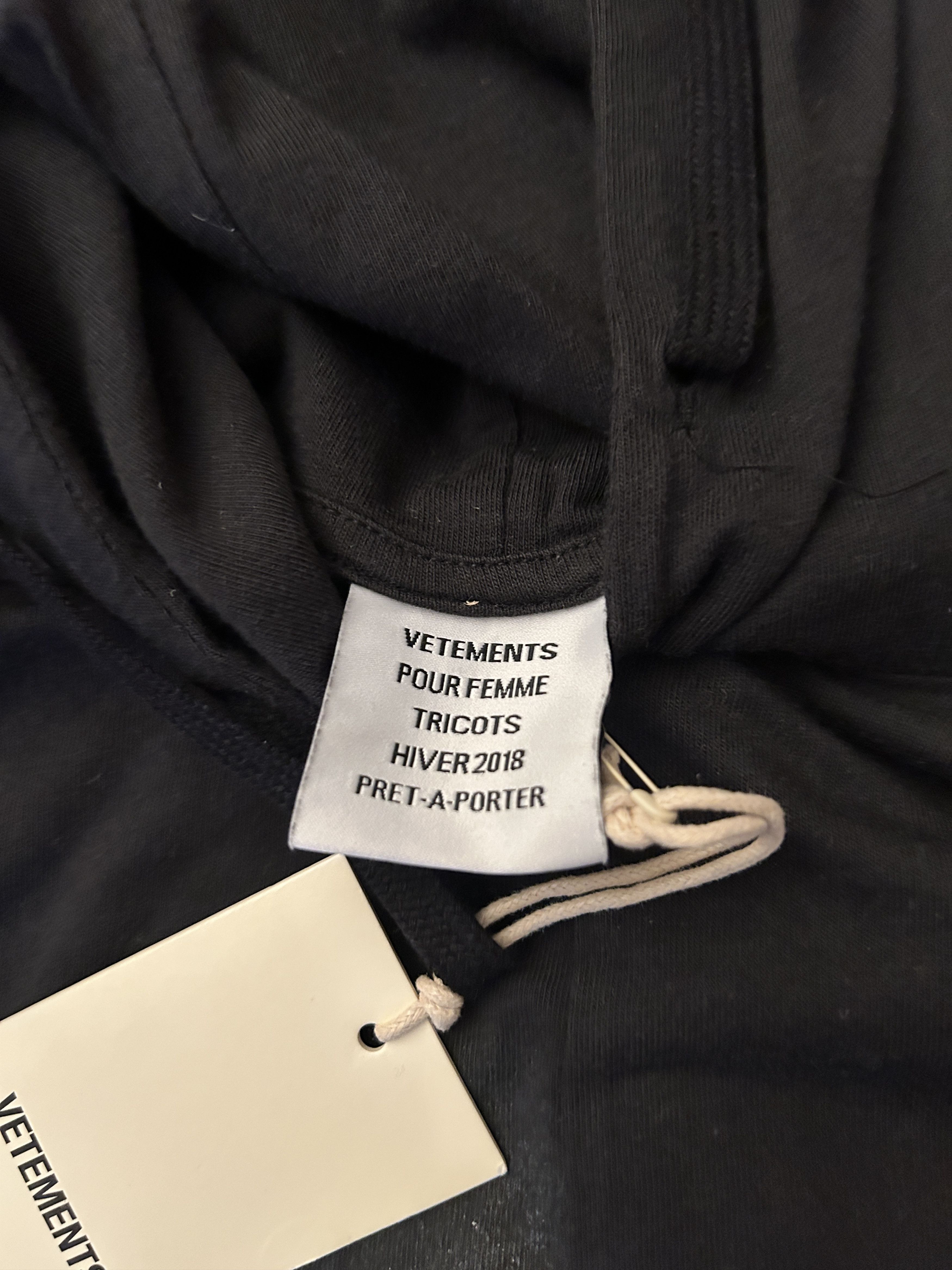 Vetements vetements split hooded kiss titanic lightweight hoodie Size US S / EU 44-46 / 1 - 6 Thumbnail