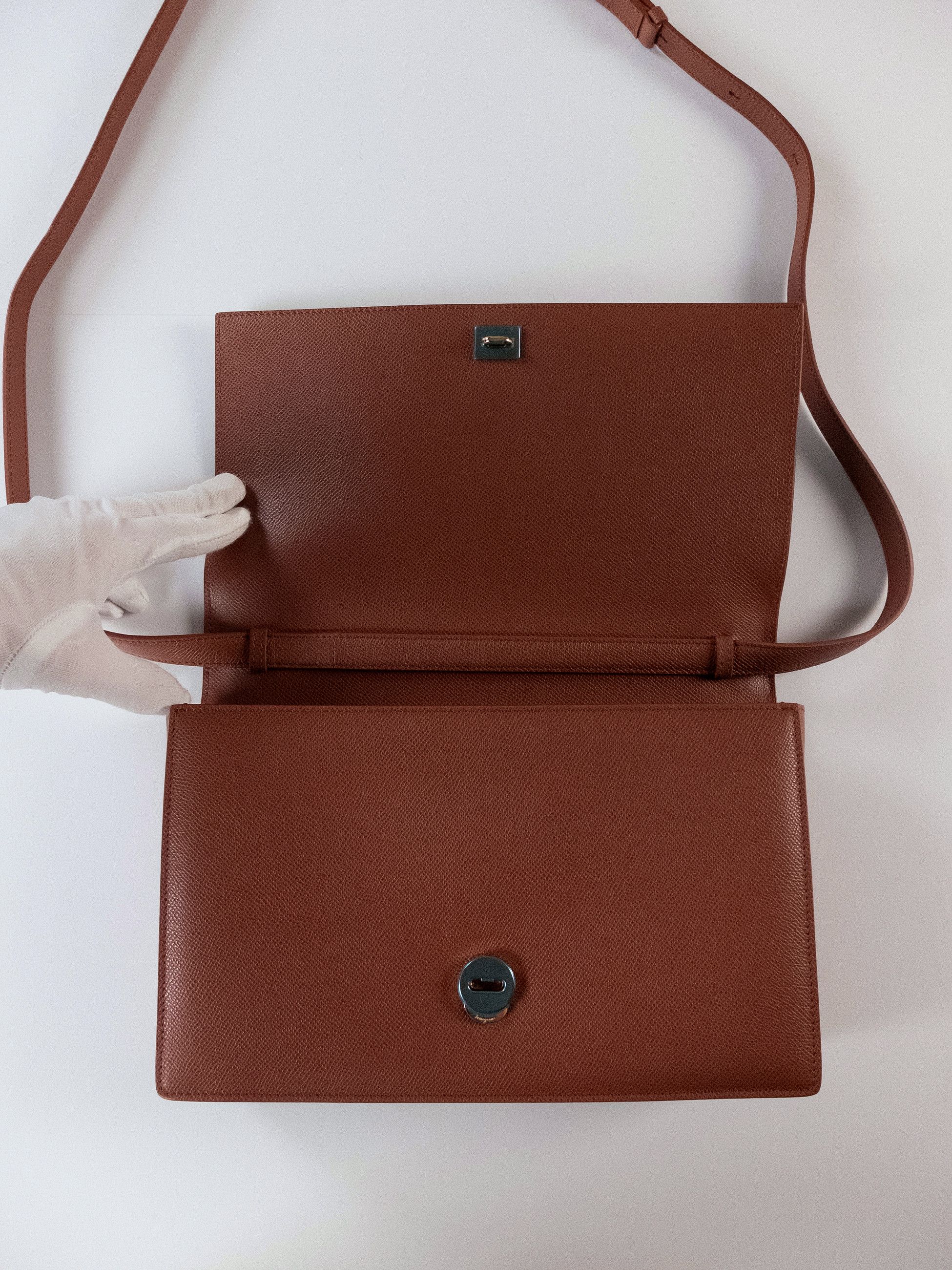 Salvatore Ferragamo SALVATORE FERRAGAMO Miss Vara Siena tan brown shoulder bag Size ONE SIZE - 8 Thumbnail