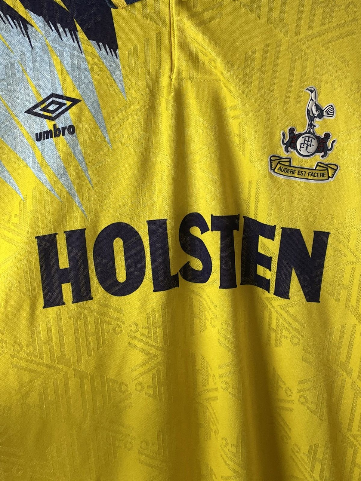 Umbro UMBRO TOTTENHAM HOTSPUR 1991 1995 AWAY SOCCER JERSEY SHIRT Size US L / EU 52-54 / 3 - 4 Thumbnail