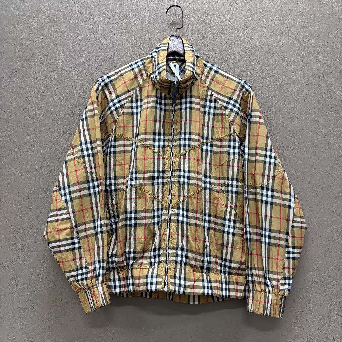 Burberry Burberry Classic Check Brown Stand Collar Zip Jacket XS Size XS / US 0-2 / IT 36-38 - 1 Thumbnail