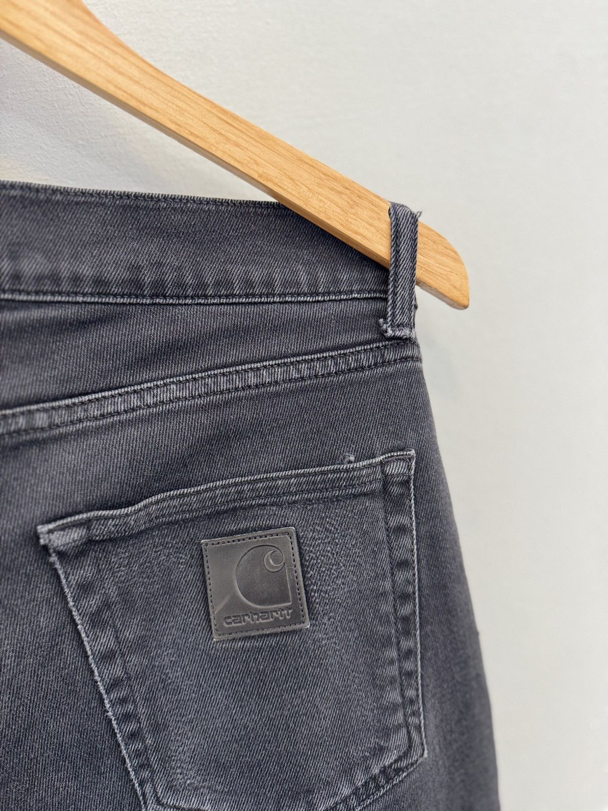 Carhartt × Carhartt Wip × Vintage Carhartt jeans Newel pant dark grey denim Size US 33 - 7 Thumbnail