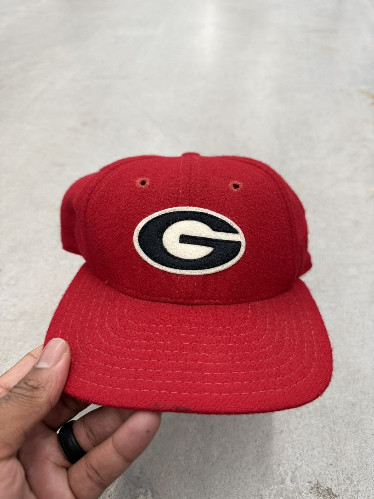 Vintage Vintage 90s Georgia Bulldogs Wool SnapBack Size ONE SIZE - 1 Thumbnail