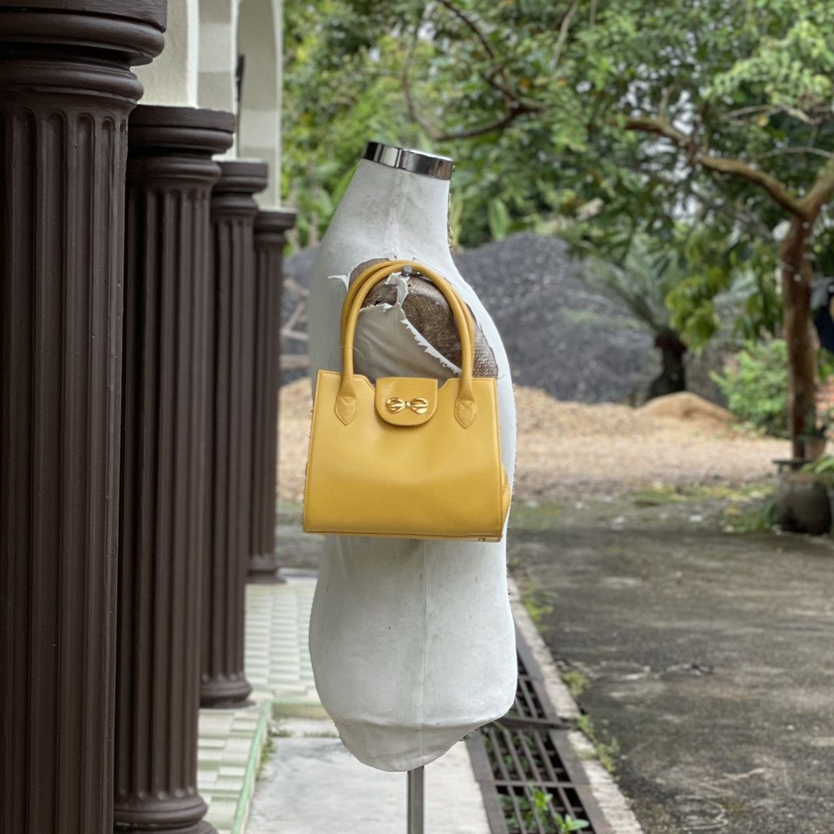 Hanae Mori × Leather × Vintage Vintage Hanae Mori Leather Handbag Size ONE SIZE - 2 Thumbnail