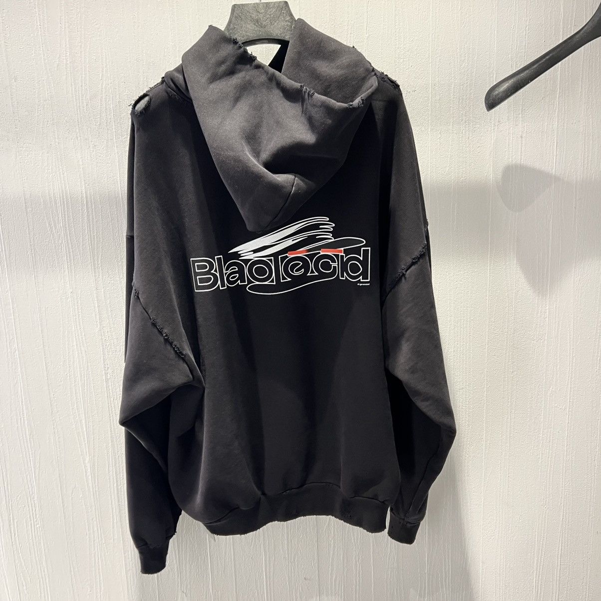 Balenciaga Balenciaga Oversized Distressed Hoodie Size US L / EU 52-54 / 3 - 4 Thumbnail