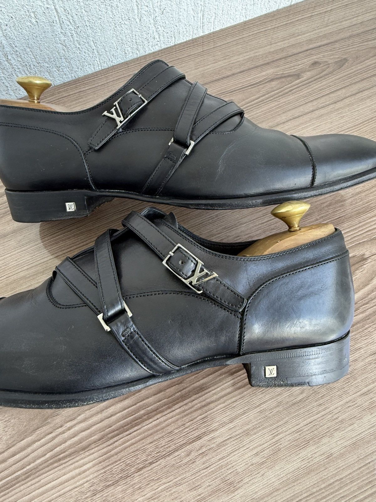 Louis Vuitton Equinox lv logo derby Size US 9 / EU 42 - 4 Thumbnail