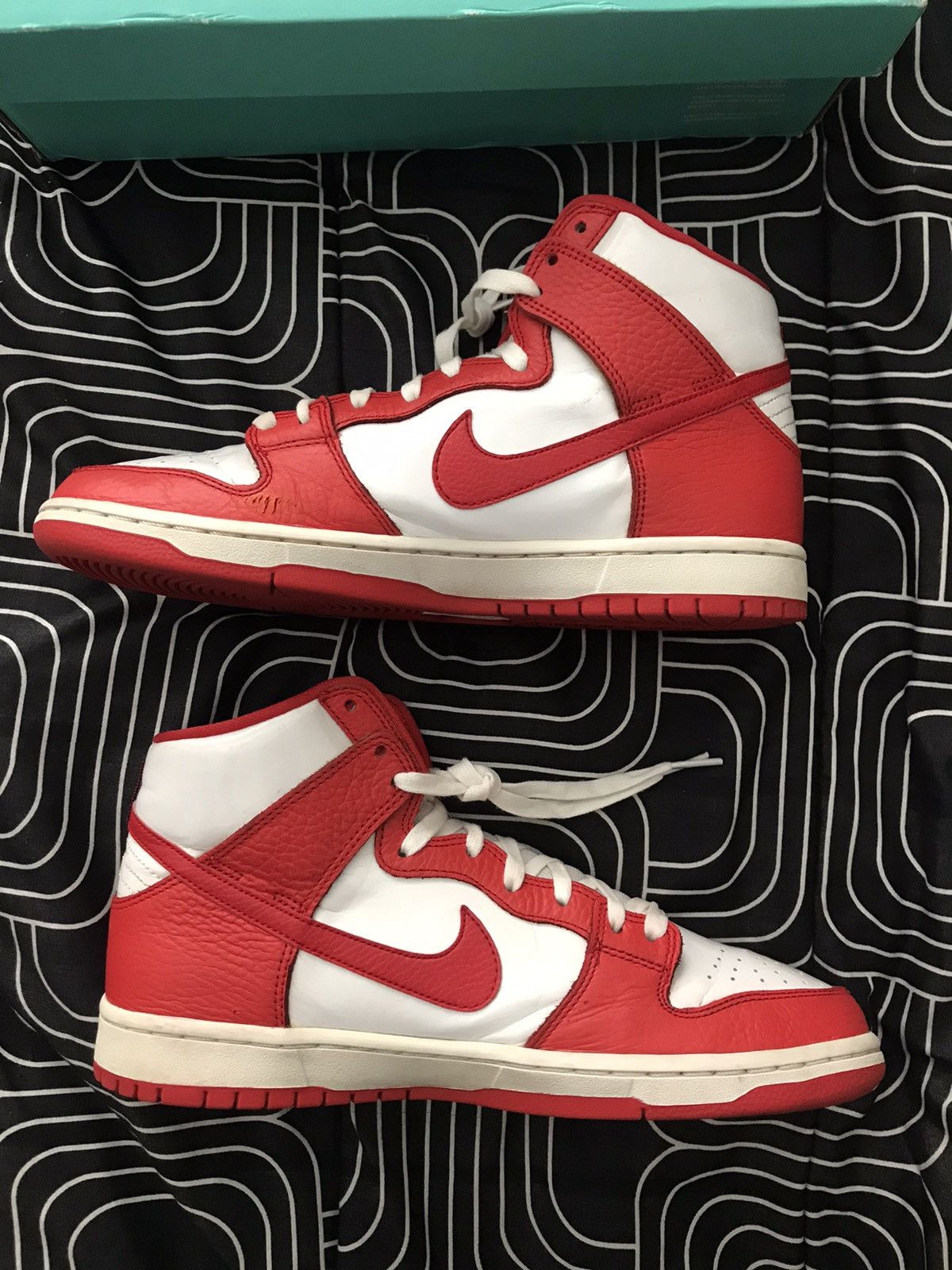 Nike Nike Sb dunk high future court red dream team red Size 9.5 Size US 9.5 / EU 42-43 - 2 Thumbnail