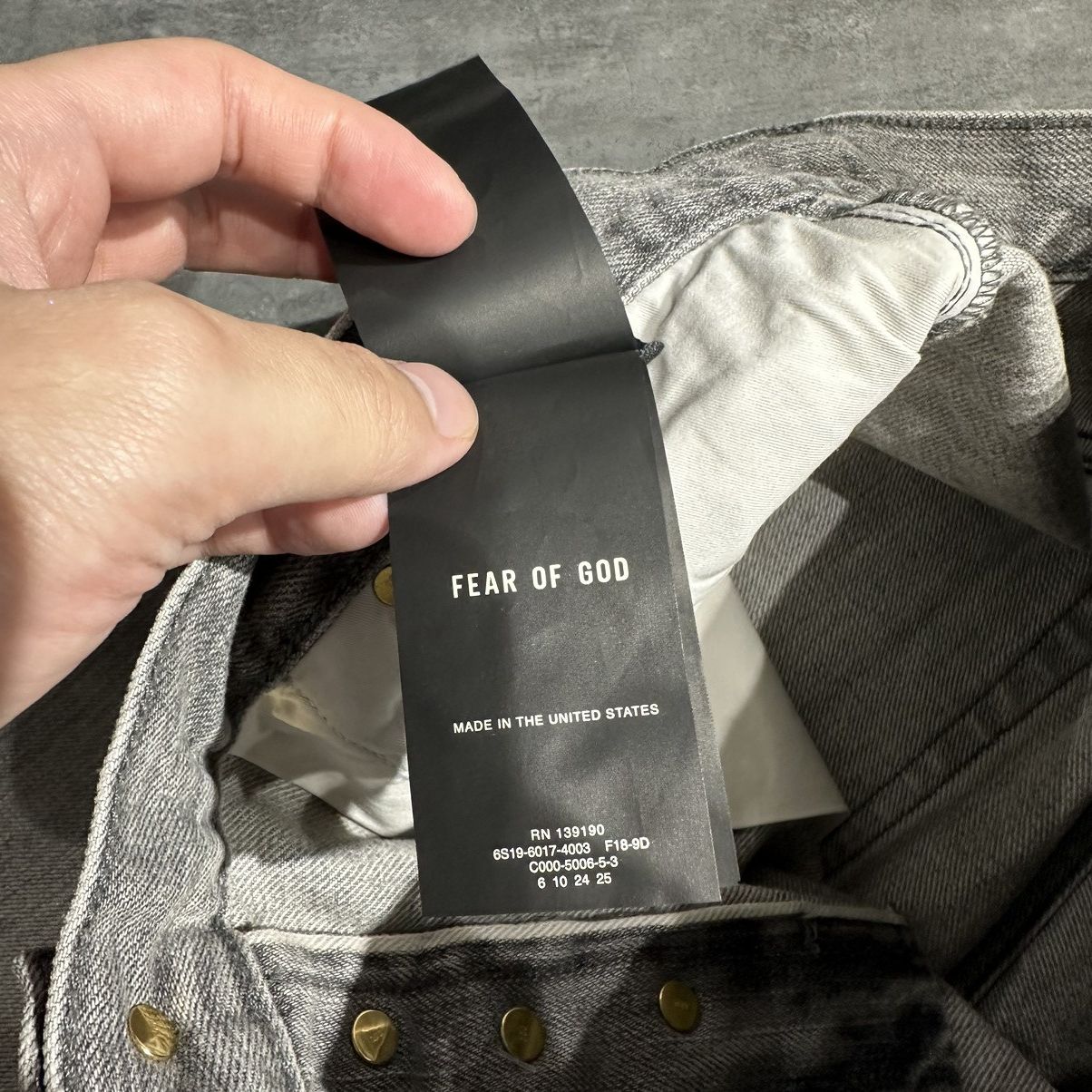 Fear of God Fear of God 6th Relaxed Fit Denim Jeans - God Grey Size US 29 - 7 Thumbnail