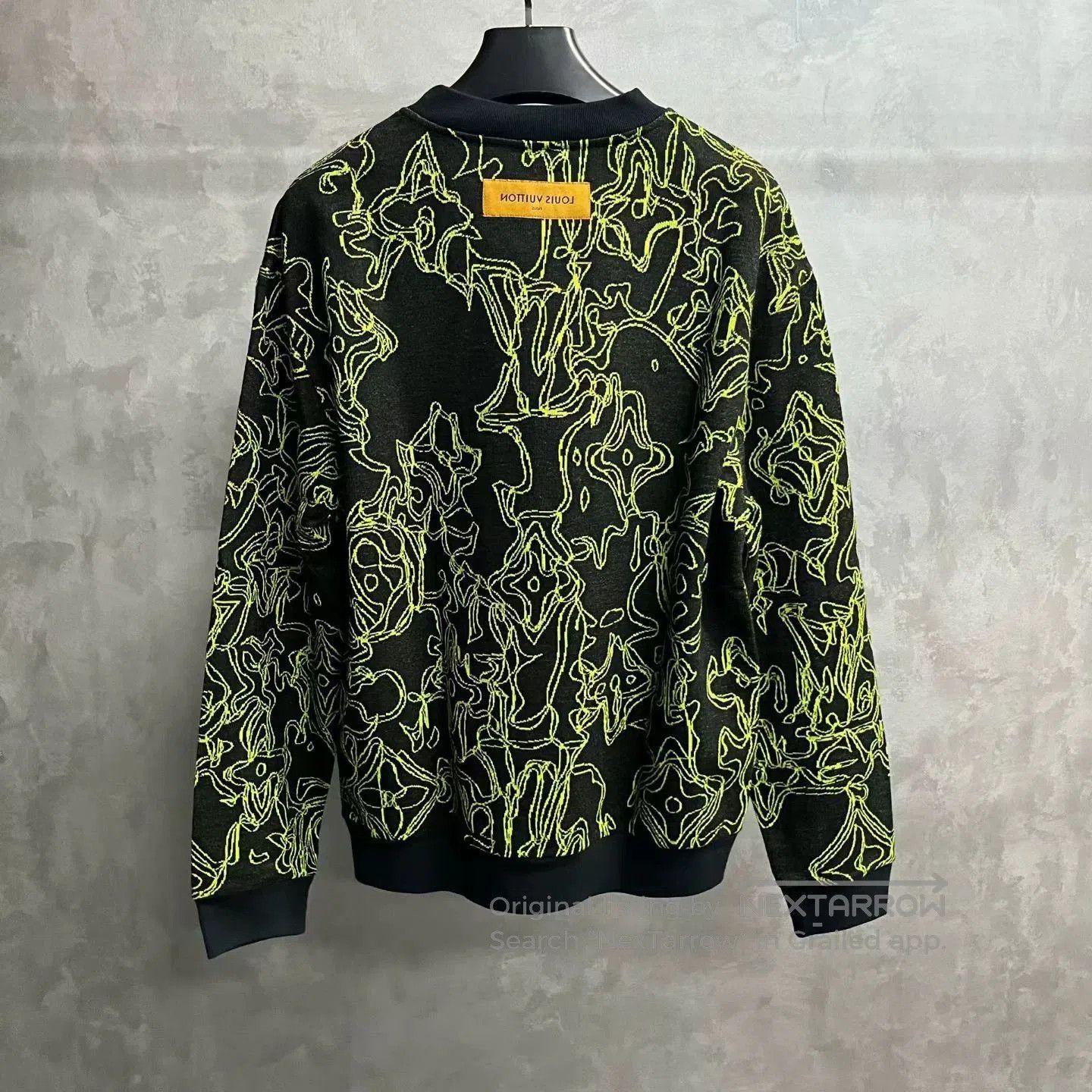 Louis Vuitton louis vuitton black logo embroidered sweatshirt. Size US L / EU 52-54 / 3 - 5 Thumbnail