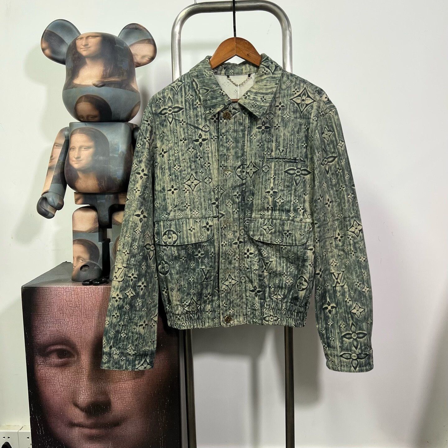 Louis Vuitton Louis Vuitton Denim Tie-Dye Multi Light Jacket s Men Size US S / EU 44-46 / 1 - 1 Thumbnail