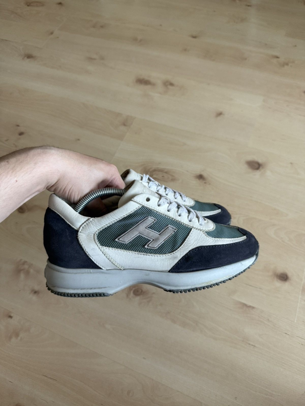 Hogan Hogan Vintage Low sneakers shoes Size US 7 / EU 40 - 1 Thumbnail