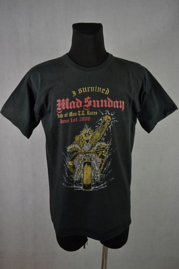 Vintage Vintage 2008 TT Isle Of Man Racing Faded Tee t-shirt L Size US L / EU 52-54 / 3 - 1 Thumbnail