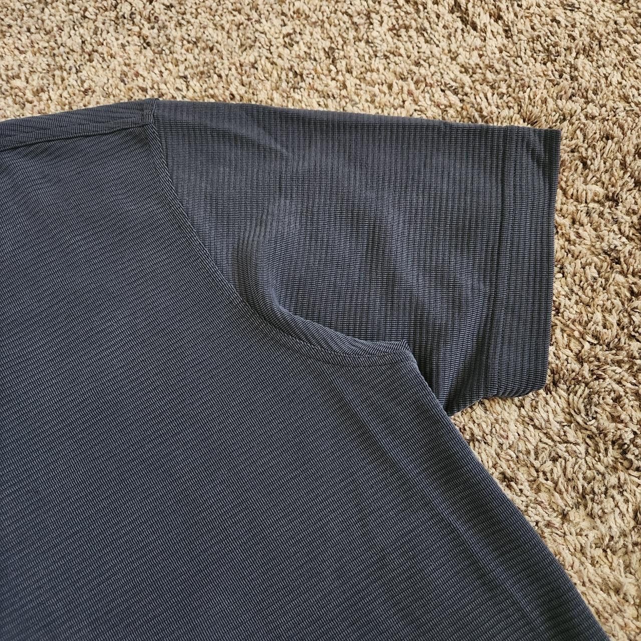 Vintage Axis Blank Textured T-Shirt MEDIUM Minimalist Essentials Size US M / EU 48-50 / 2 - 3 Thumbnail