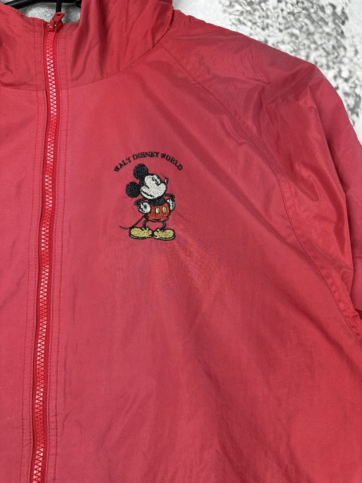 Disney Vintage 90s Walt Disney World Mickey Mouse Red nylon Jacket Size US L / EU 52-54 / 3 - 5 Thumbnail