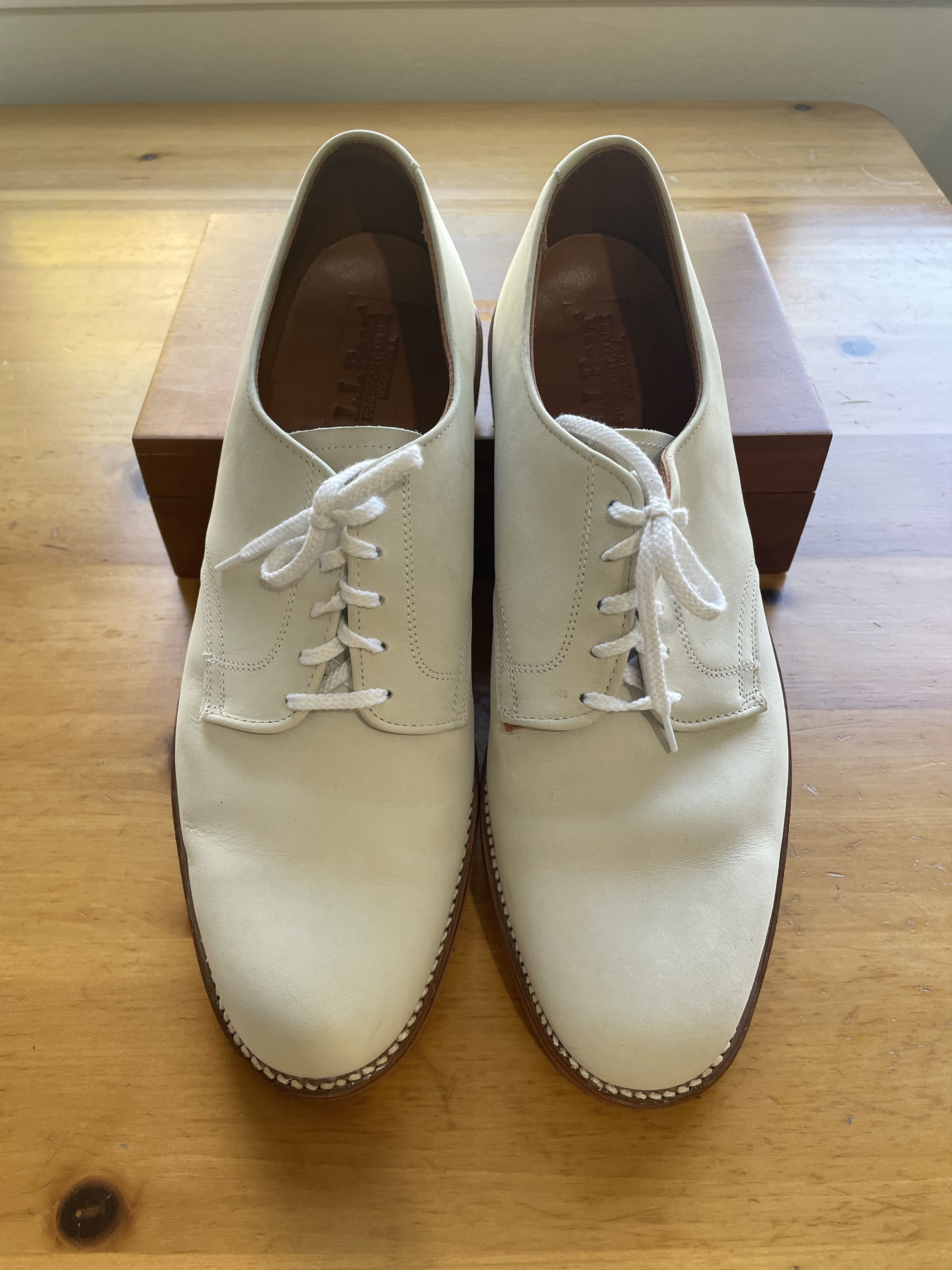 L.L. Bean 70's White Bucks Size US 11 / EU 44 - 1 Thumbnail
