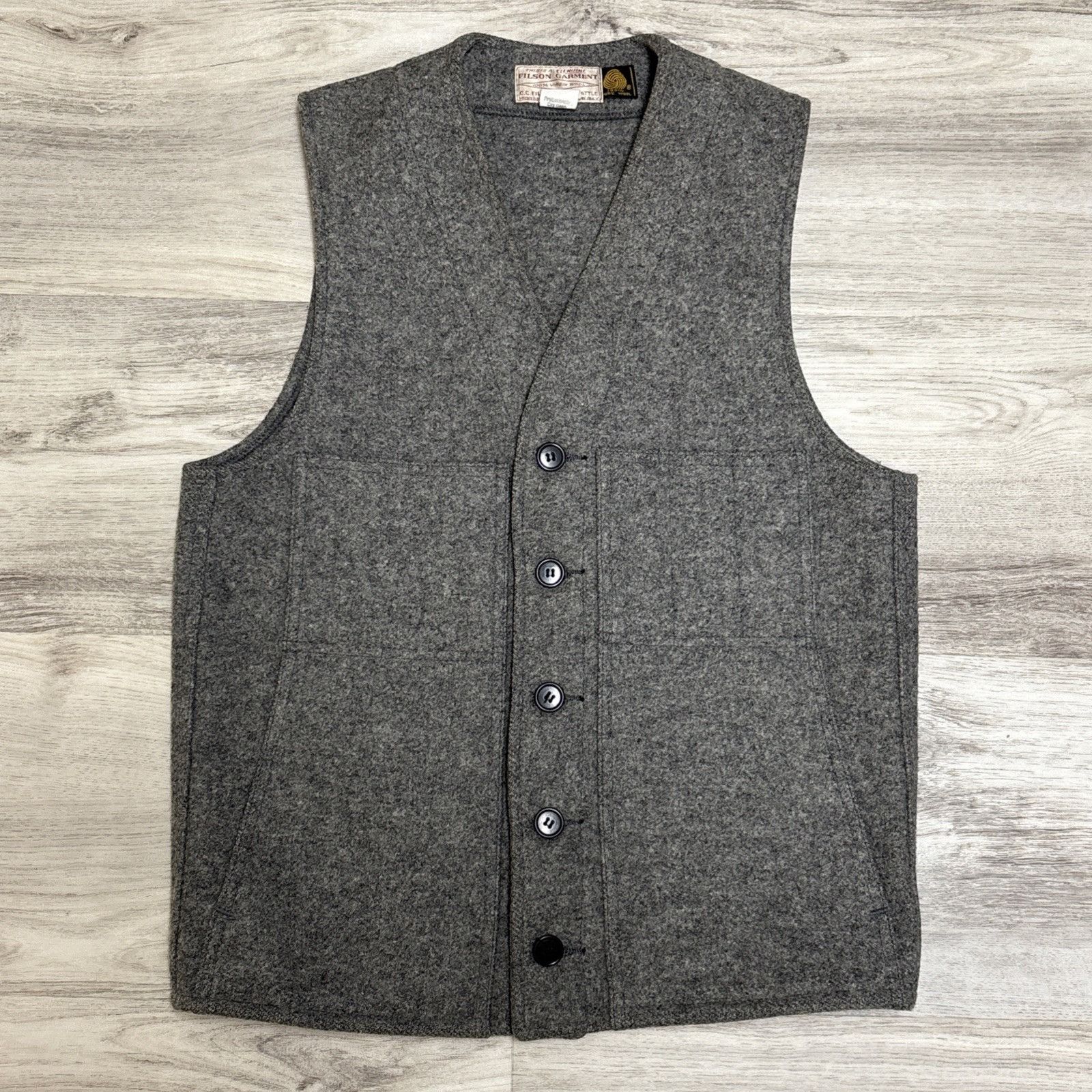 Filson Vintage CC Filson Mackinaw Vest Mens 36 Gray Virgin Wool USA Size US S / EU 44-46 / 1 - 4 Thumbnail