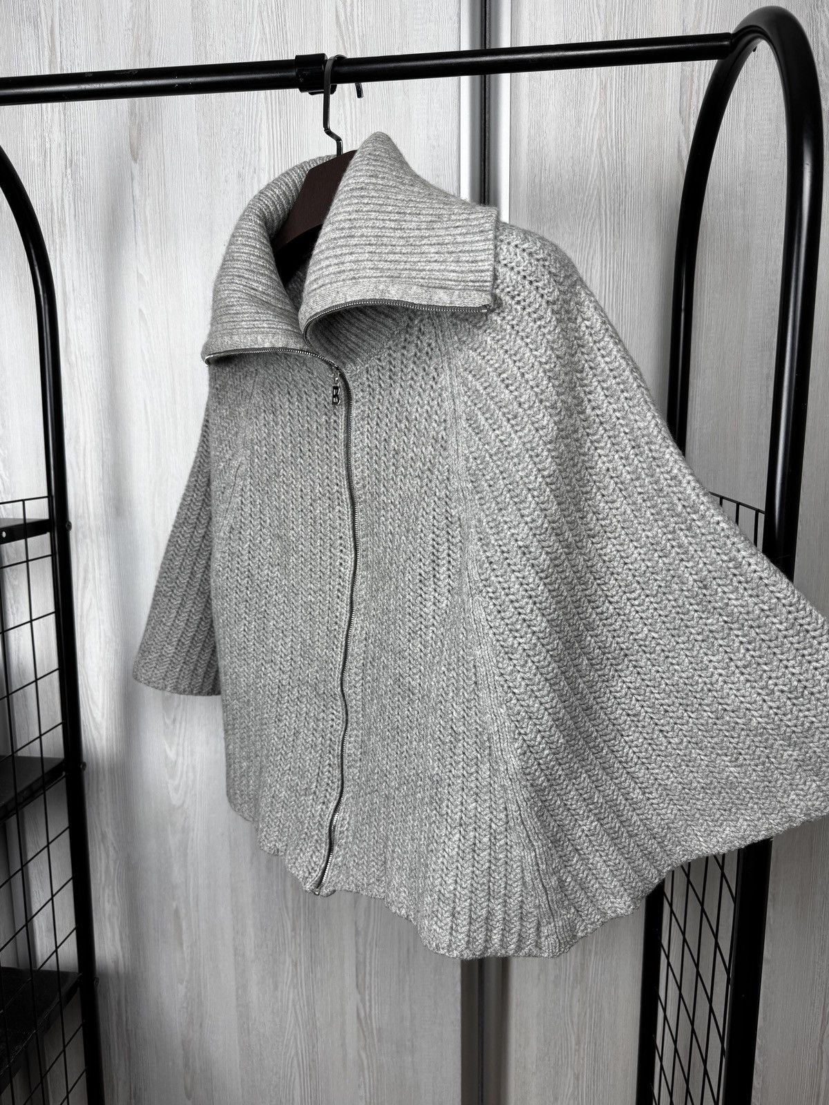 Bogner Bogner grey wool full zip knitwear poncho sweater size M Size M / US 6-8 / IT 42-44 - 6 Thumbnail