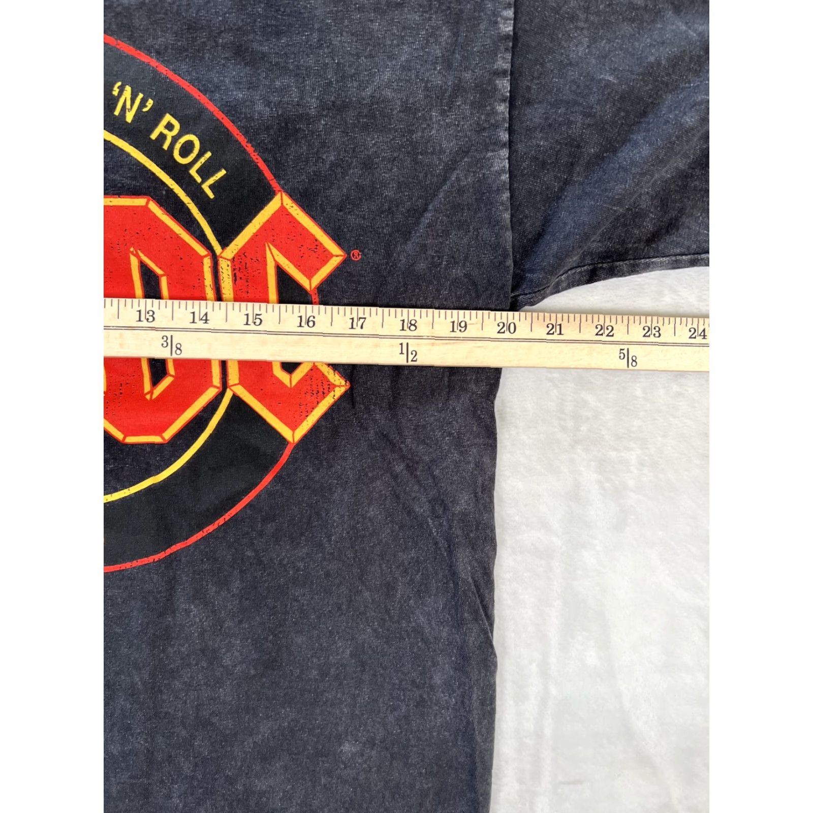 Vintage AC/DC T-Shirt Mens M Black Graphic Tour Rock Band High Voltage 1976 Retro Size US M / EU 48-50 / 2 - 6 Thumbnail