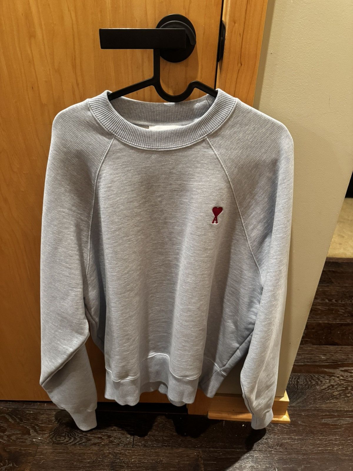 スウェット・トレーナー AMI BOXY ADC SWEATSHIRT Ami Paris Boxy adc raglan sleeve sweatshirt | The Fashion Square