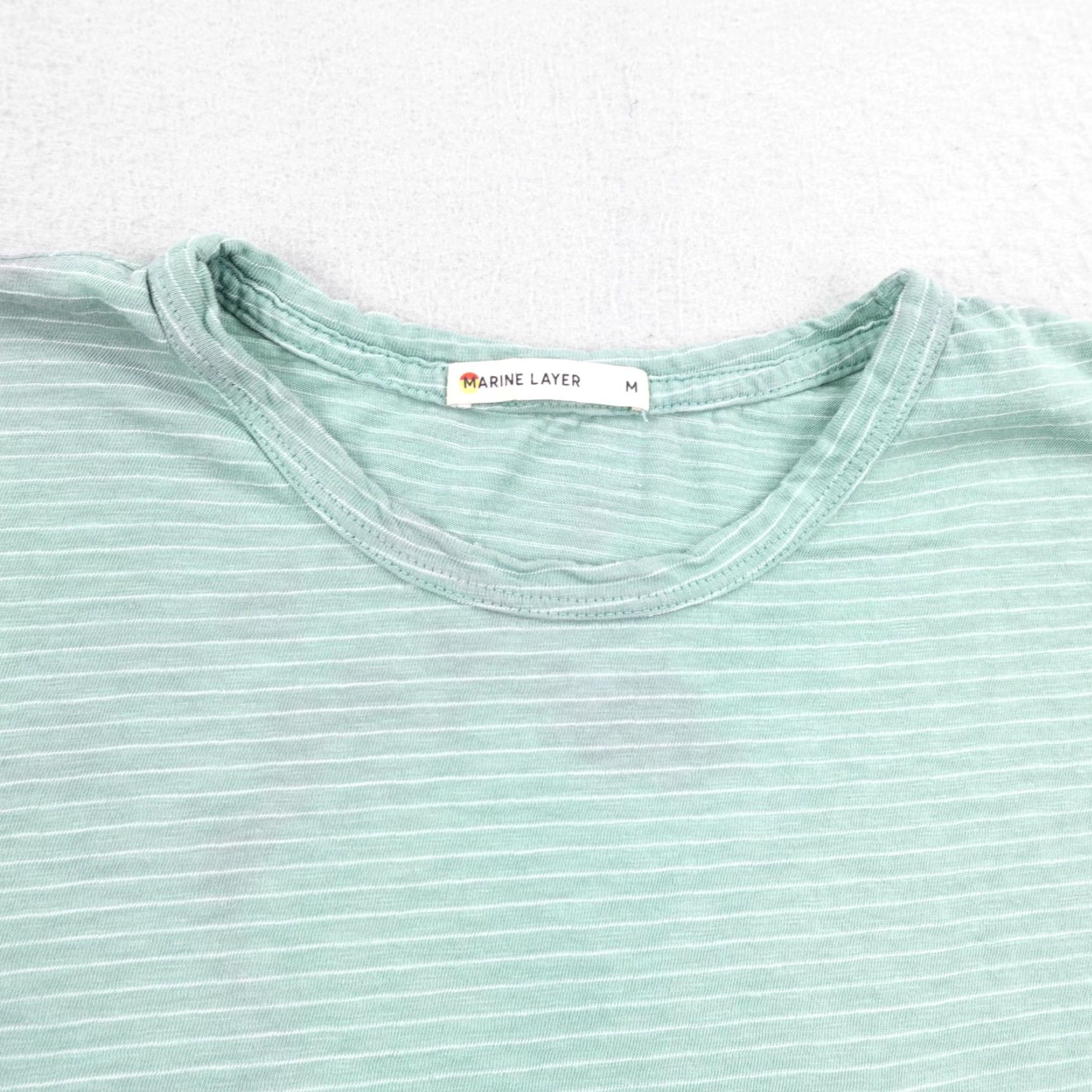 Marine Layer Marine Layer Shirt Mens Medium Green Striped Pocket Saddle Hem Crew Lightweight Size US M / EU 48-50 / 2 - 2 Thumbnail