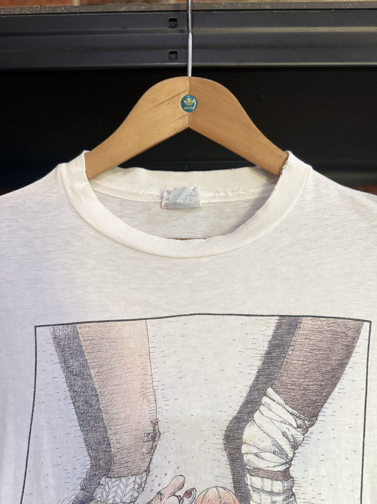 Other Thrashed Vintage 90s Jump Ball Gary Patterson Faded Tee Size US L / EU 52-54 / 3 - 6 Thumbnail