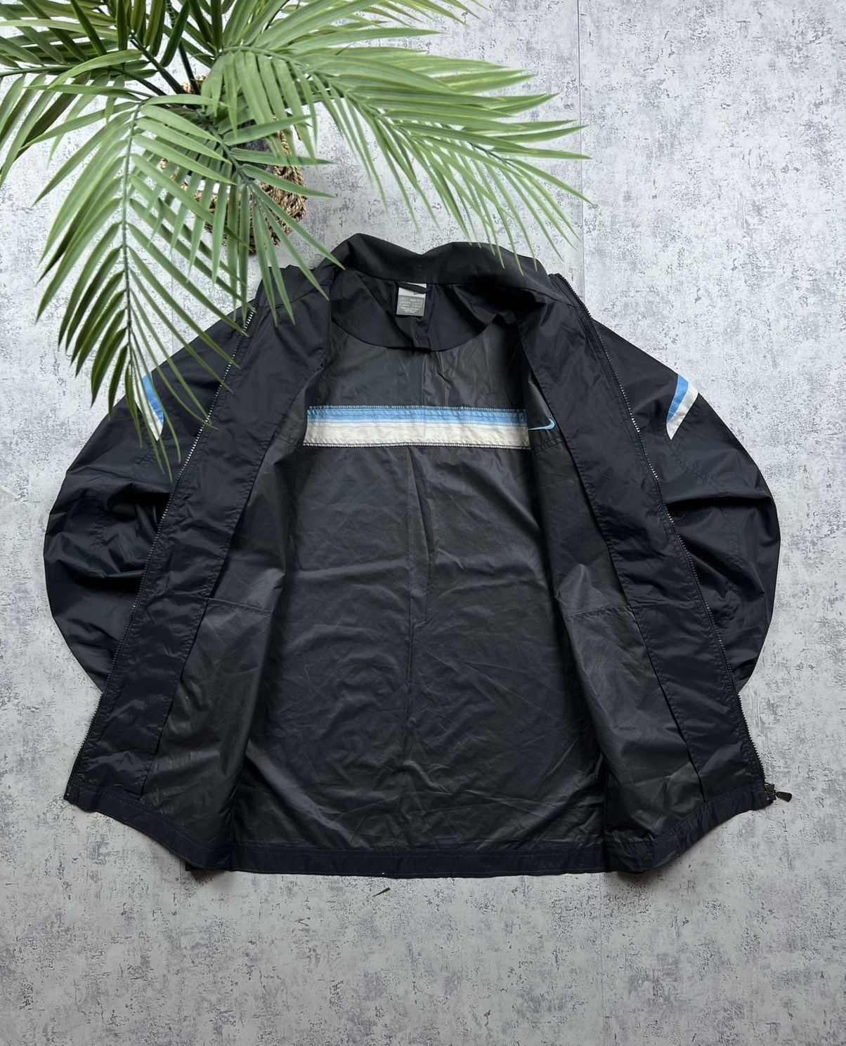 Nike × Vintage 90s Nike Double Swoosh Vintage Y2K Nylon Retro Light Jacket Size US L / EU 52-54 / 3 - 8 Thumbnail