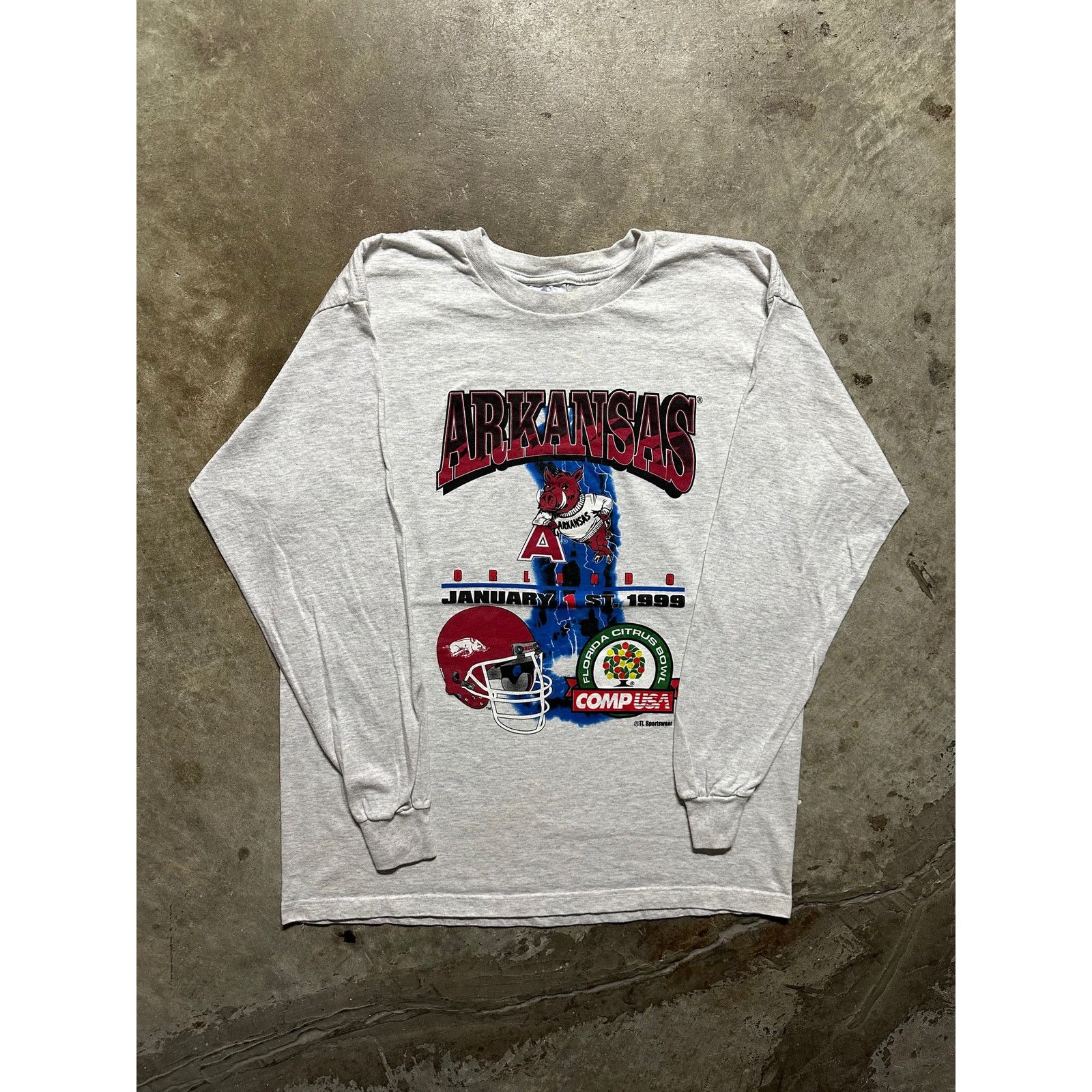 NCAA × Vintage Vintage Arkansas Razorbacks 1999 Citrus Bowl Long Sleeve Tee Size US L / EU 52-54 / 3 - 1 Thumbnail