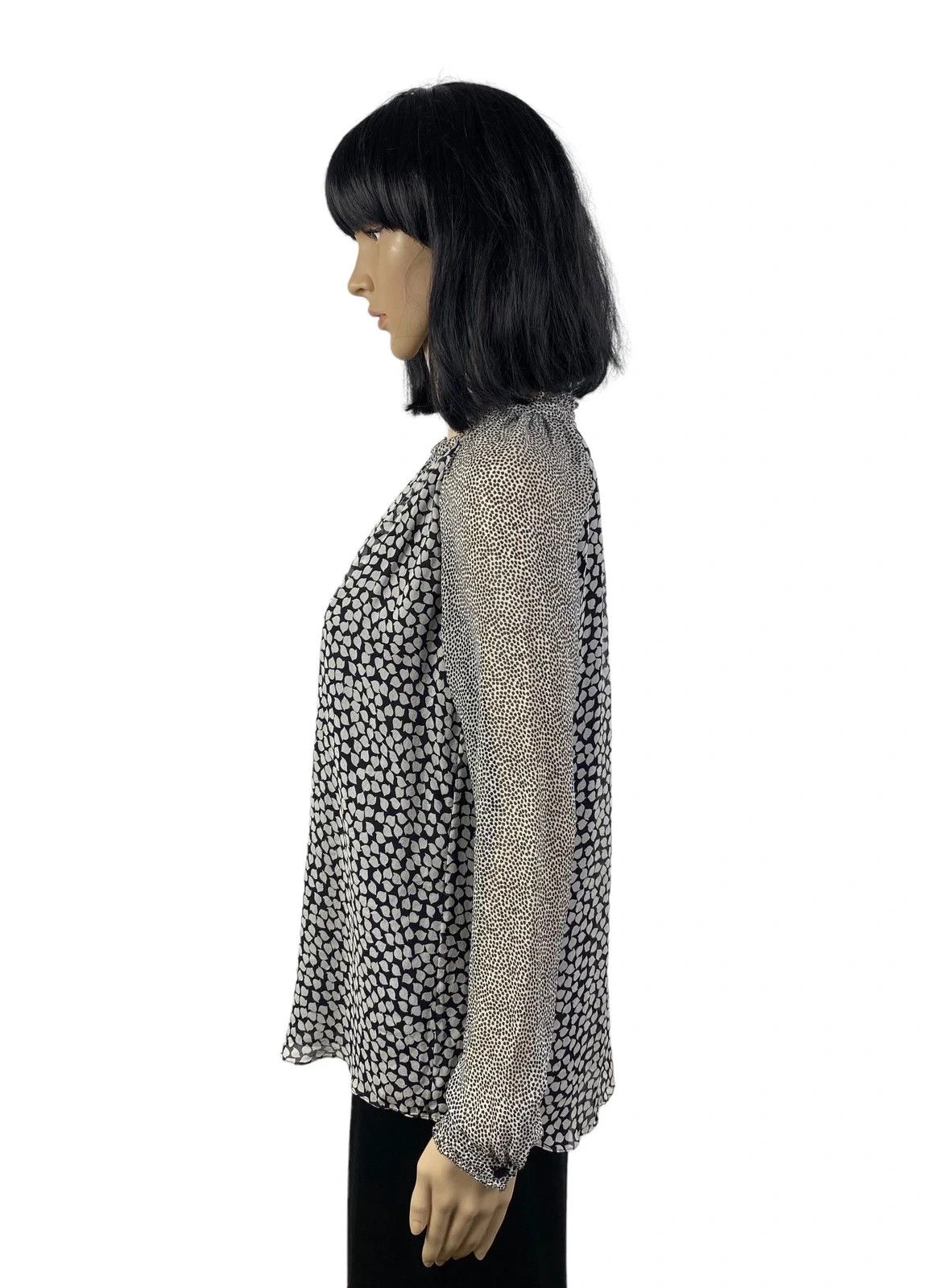 Diane von Furstenberg Diane Von Furstenberg Silk Printed Blouse size 0 Size S / US 4 / IT 40 - 4 Thumbnail
