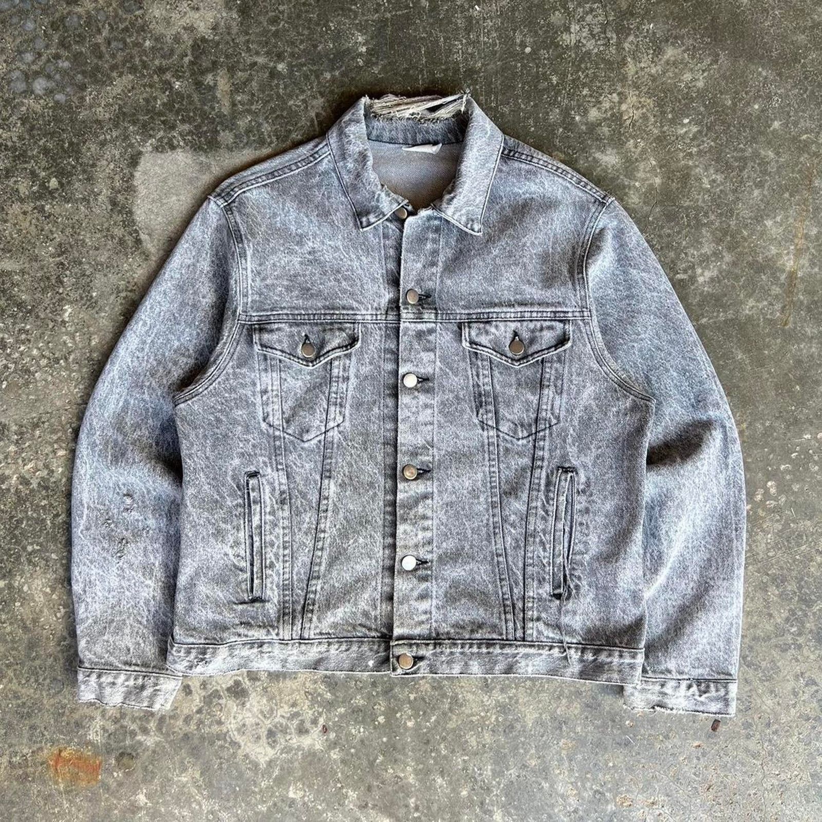 Other Vintage grey denim jacket Size US L / EU 52-54 / 3 - 1 Thumbnail