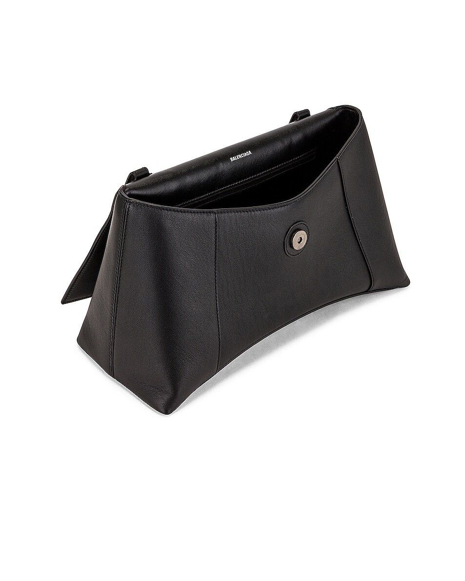 Balenciaga o1s1rm1225 Size: OS / Downtown Medium Shoulder Bag in Black Size ONE SIZE - 6 Thumbnail