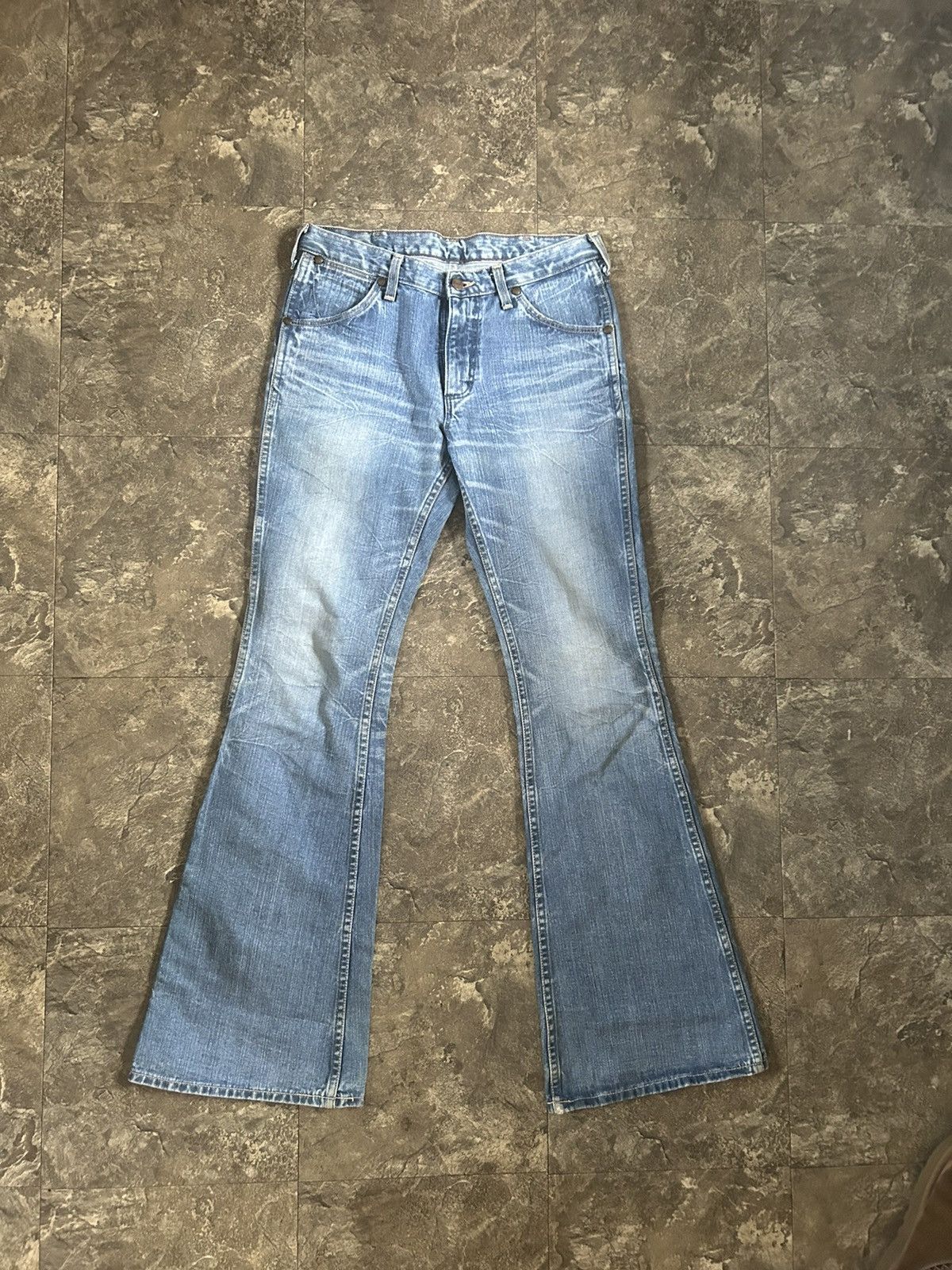 image of Vintage Wrangler Bootcut Flared Jeans in Blue, Men's (Size 30)