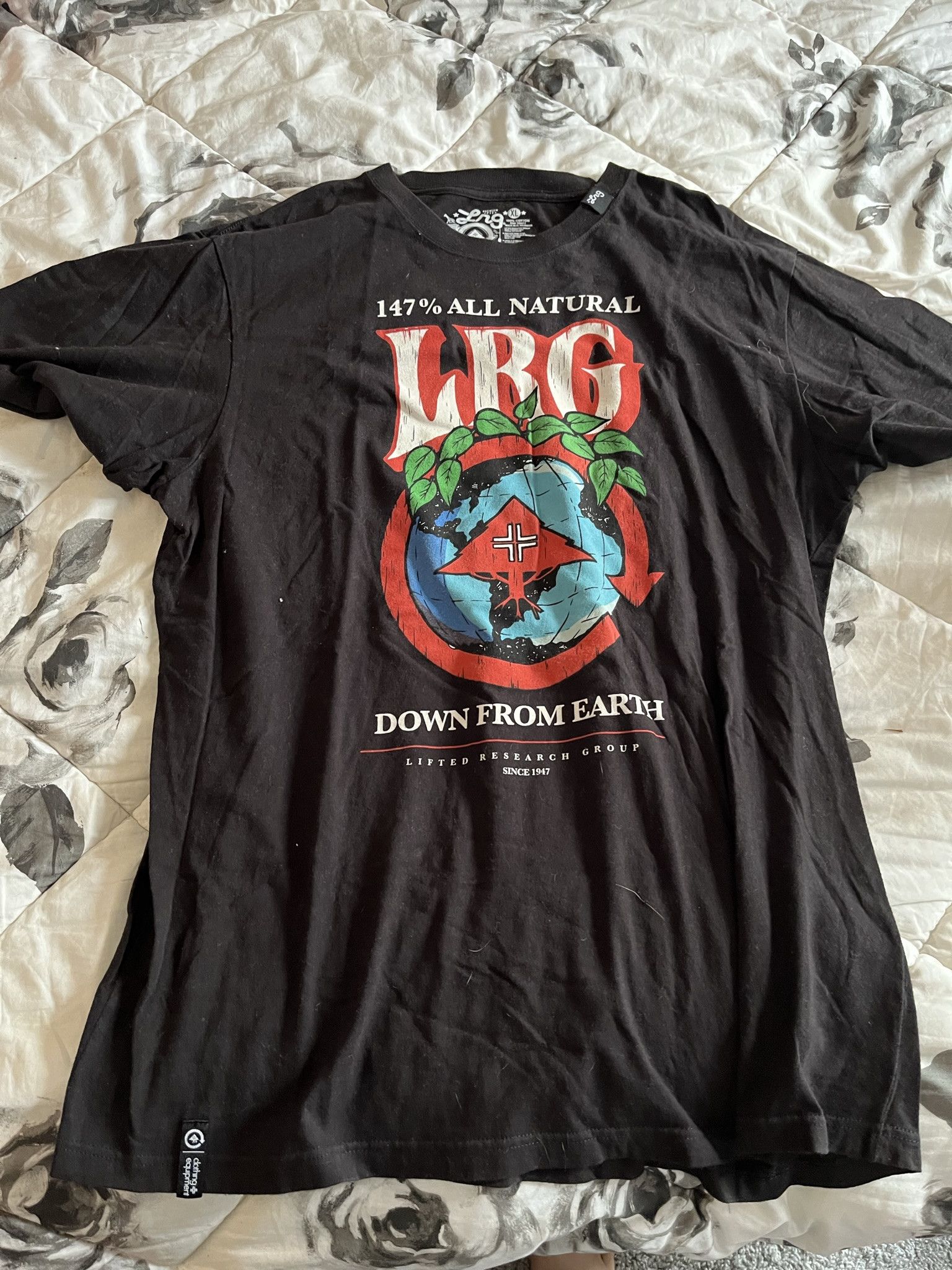 LRG LRG - Men's XL - Down From Earth Size US XL / EU 56 / 4 - 1 Preview