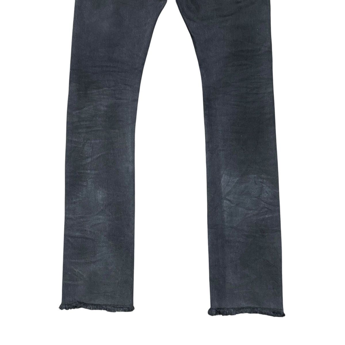 Japanese Brand SAMPLE Mr Completely Coated Jeans Distressed Size US 32 / EU 48 - 14 Thumbnail