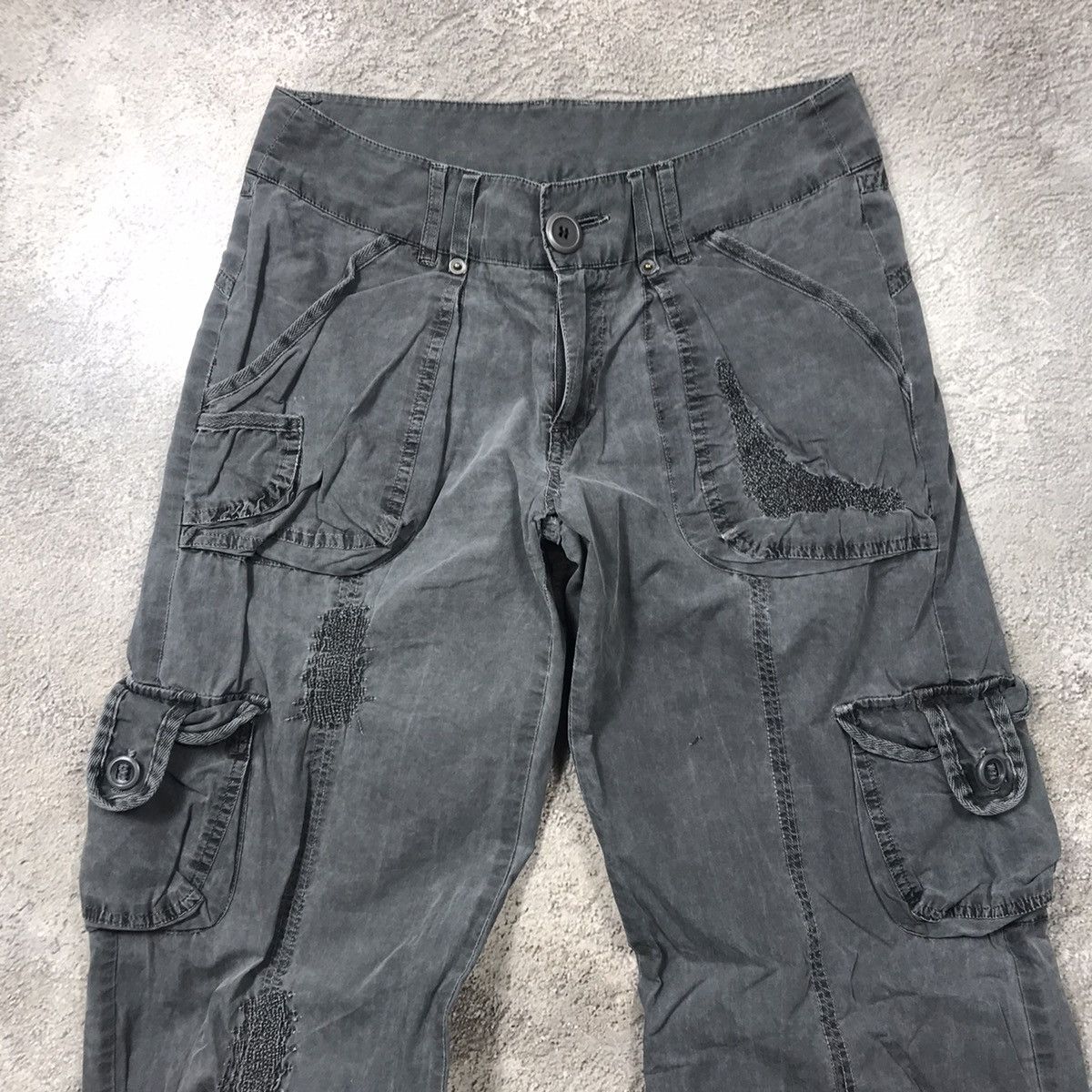 Vintage Vintage Y2K Baggy Cargo Pants Distressed Streetwear Logo 27 Size US 27 - 4 Thumbnail