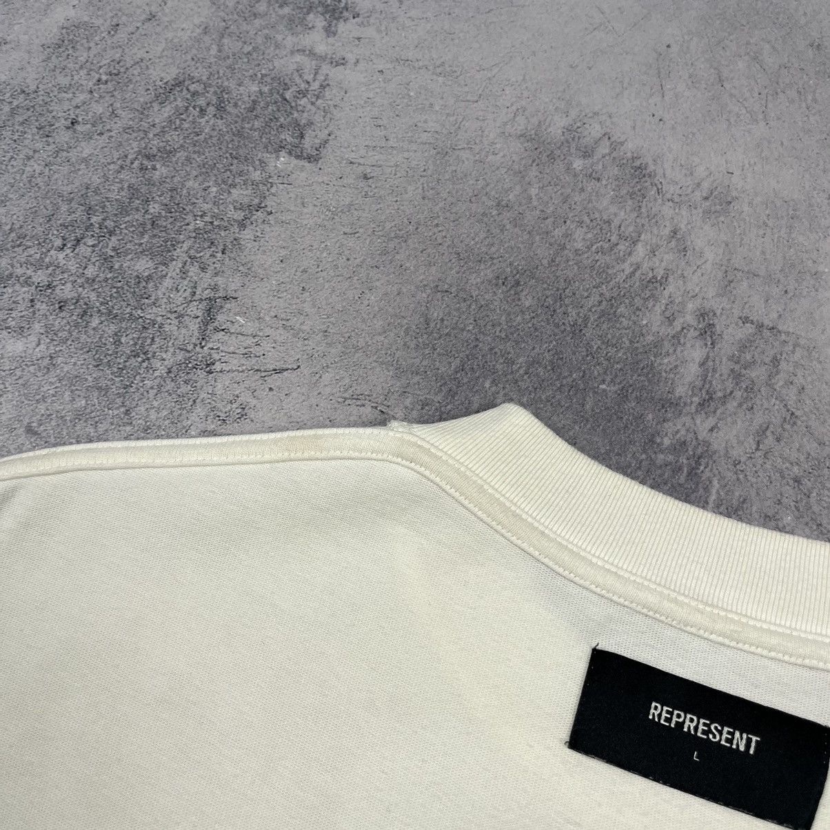 Represent Clo. Represent Clo. big logo oversize tee Size US L / EU 52-54 / 3 - 15 Thumbnail